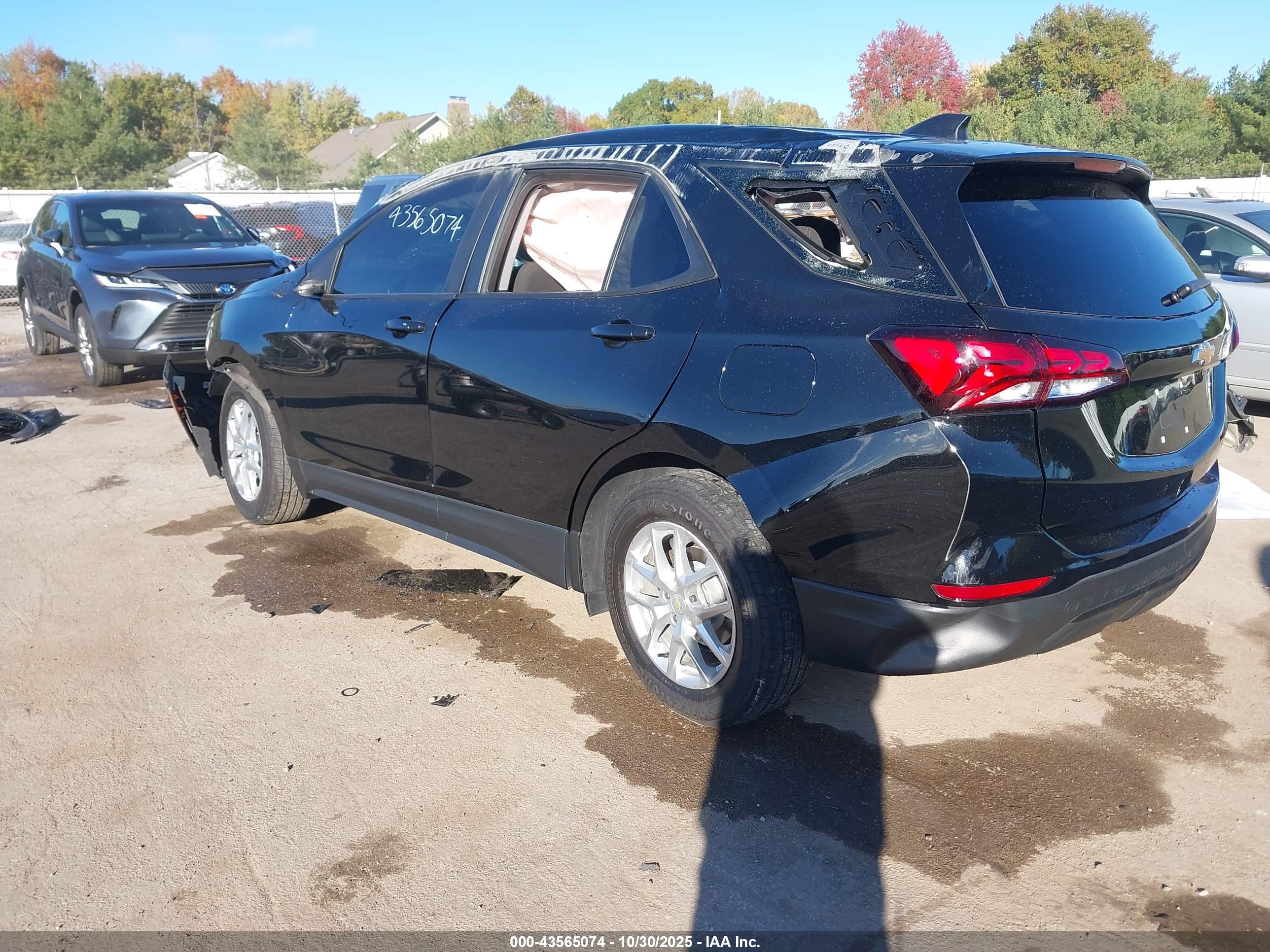 CHEVROLET EQUINOX image 3