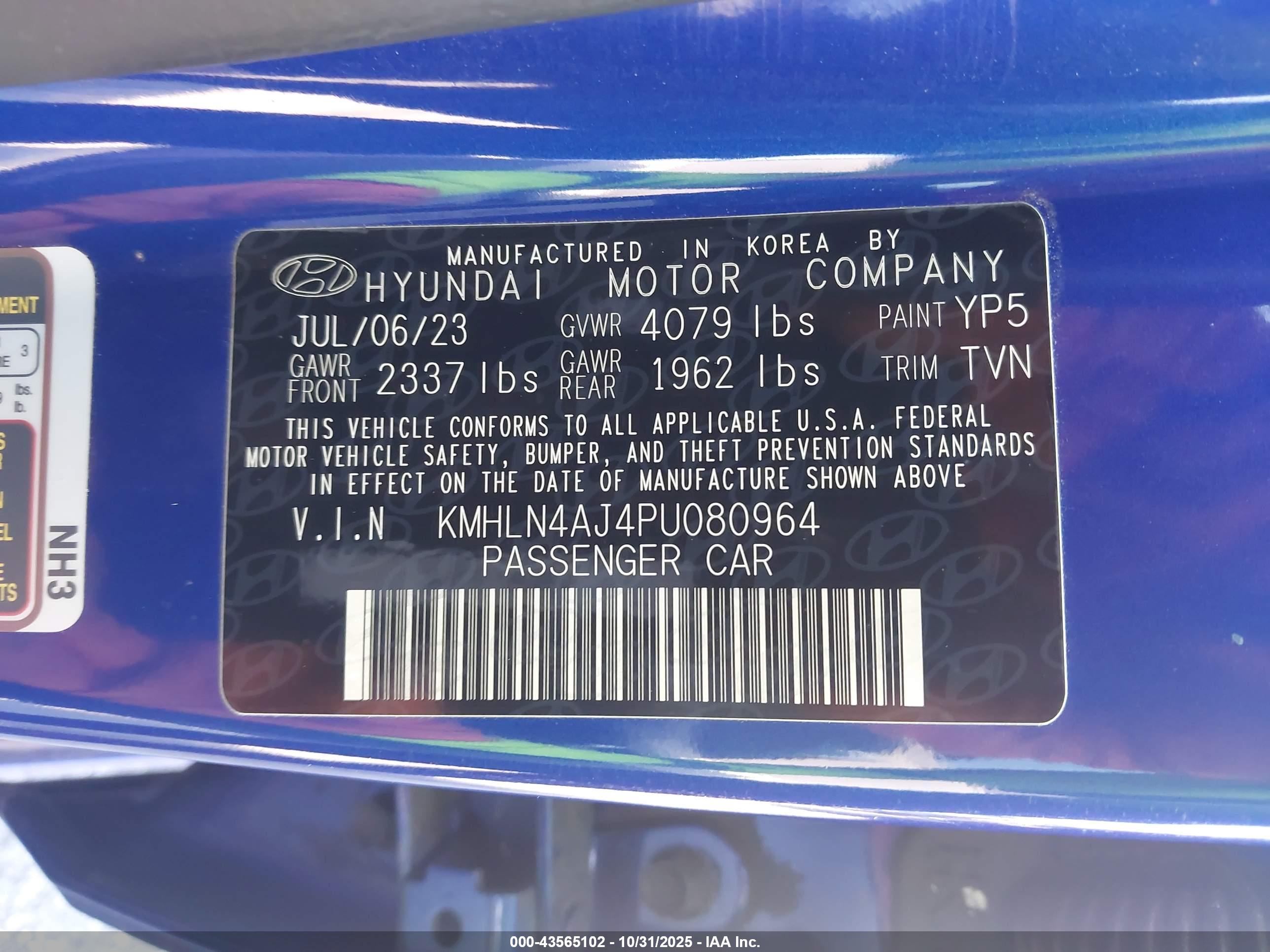 HYUNDAI ELANTRA image 9