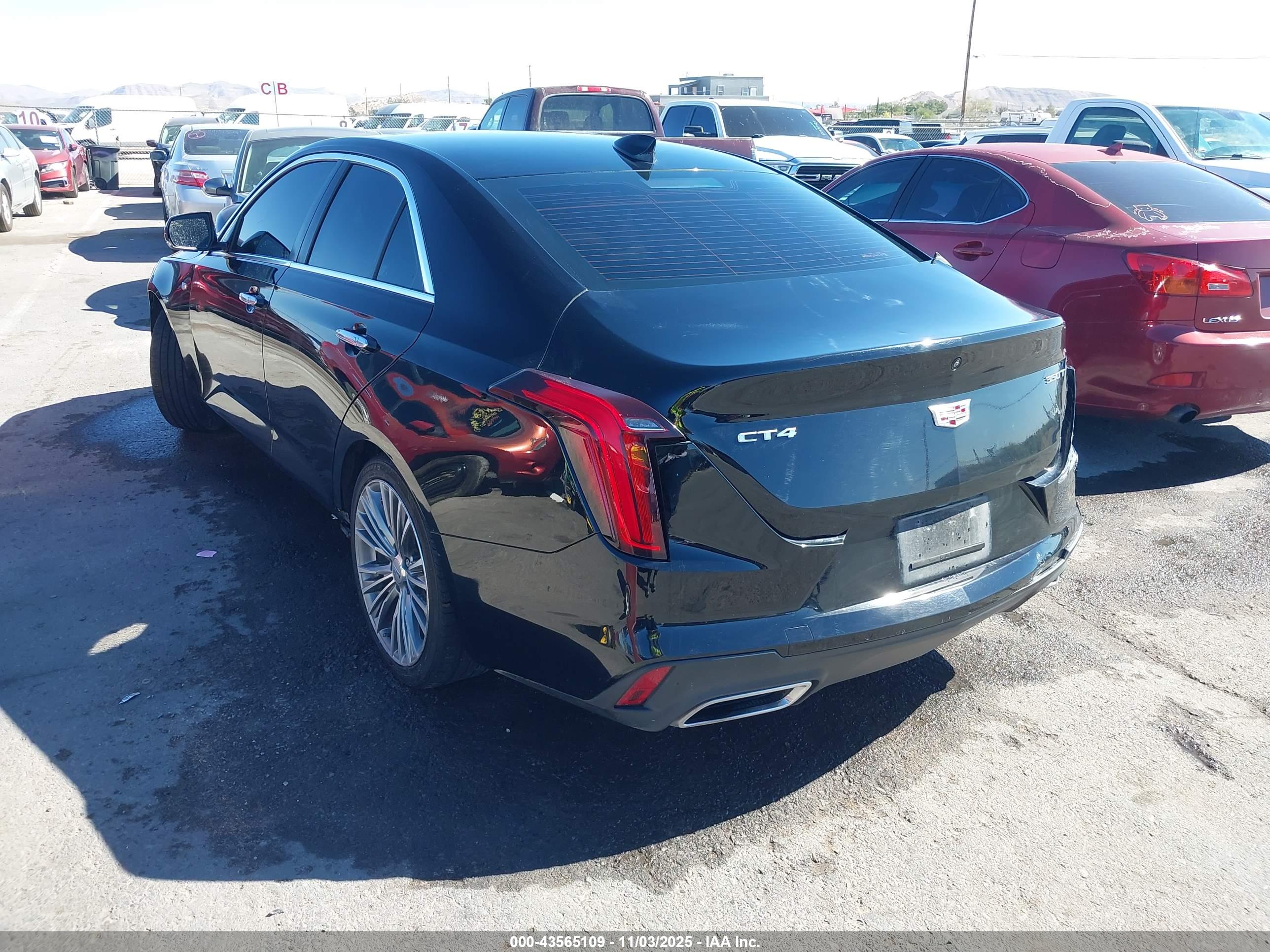 CADILLAC CT4 image 3