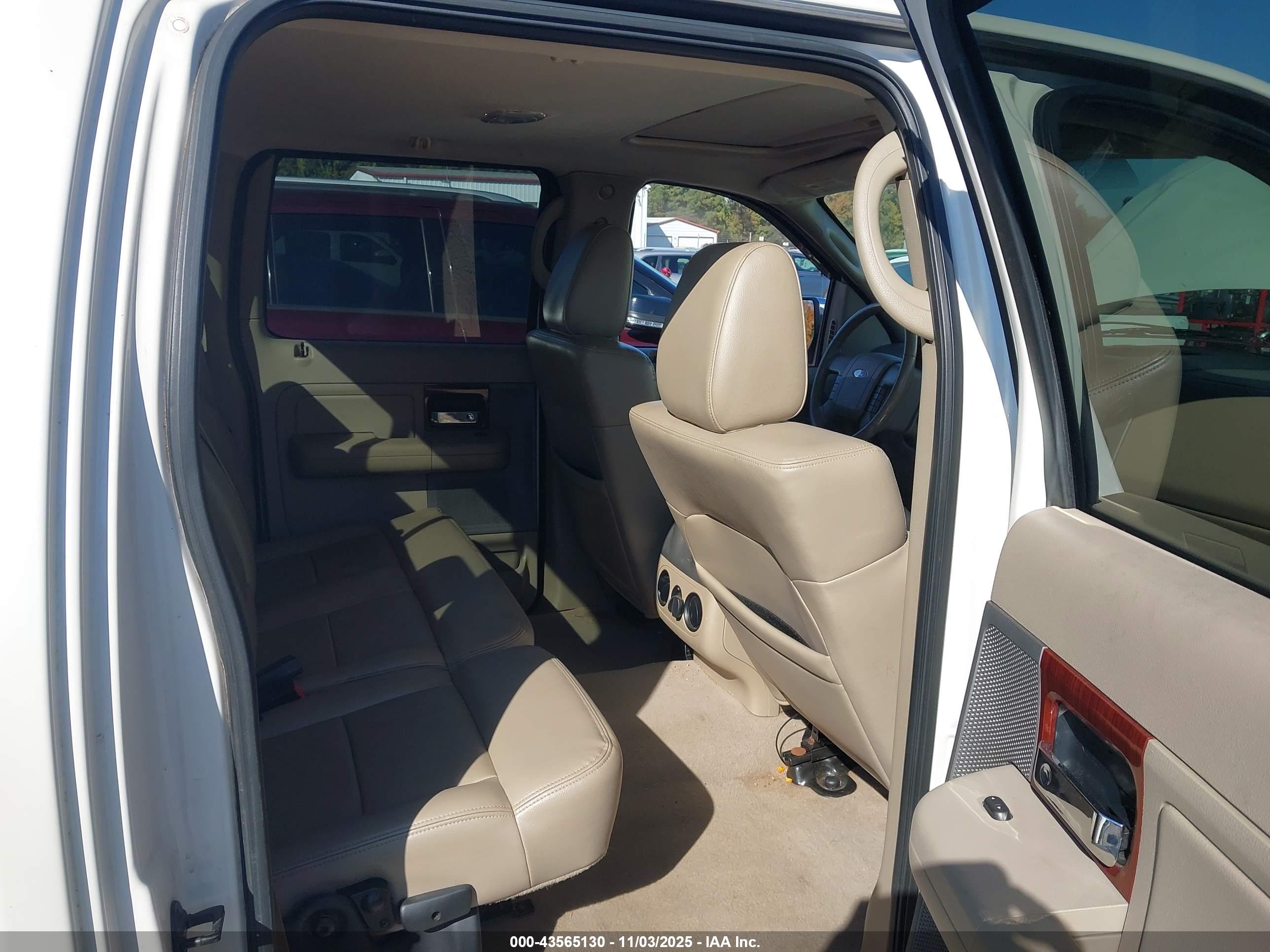 FORD F-150 image 8