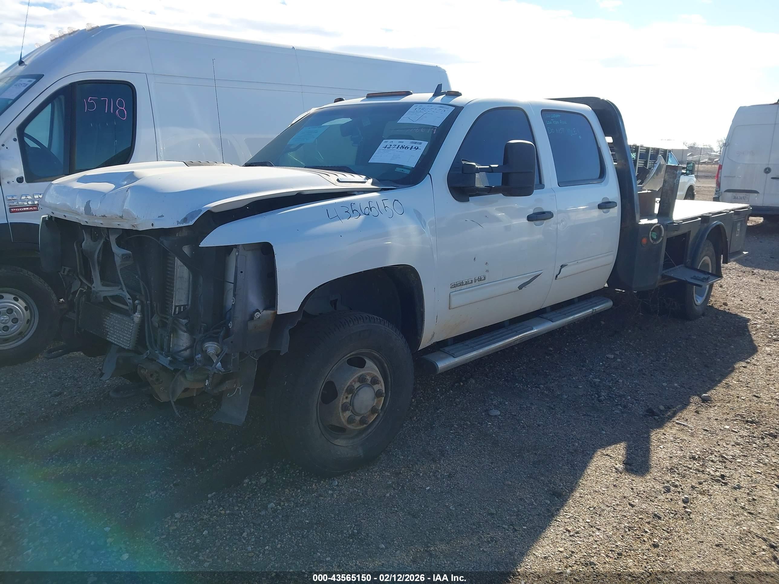 CHEVROLET SILVERADO image 2