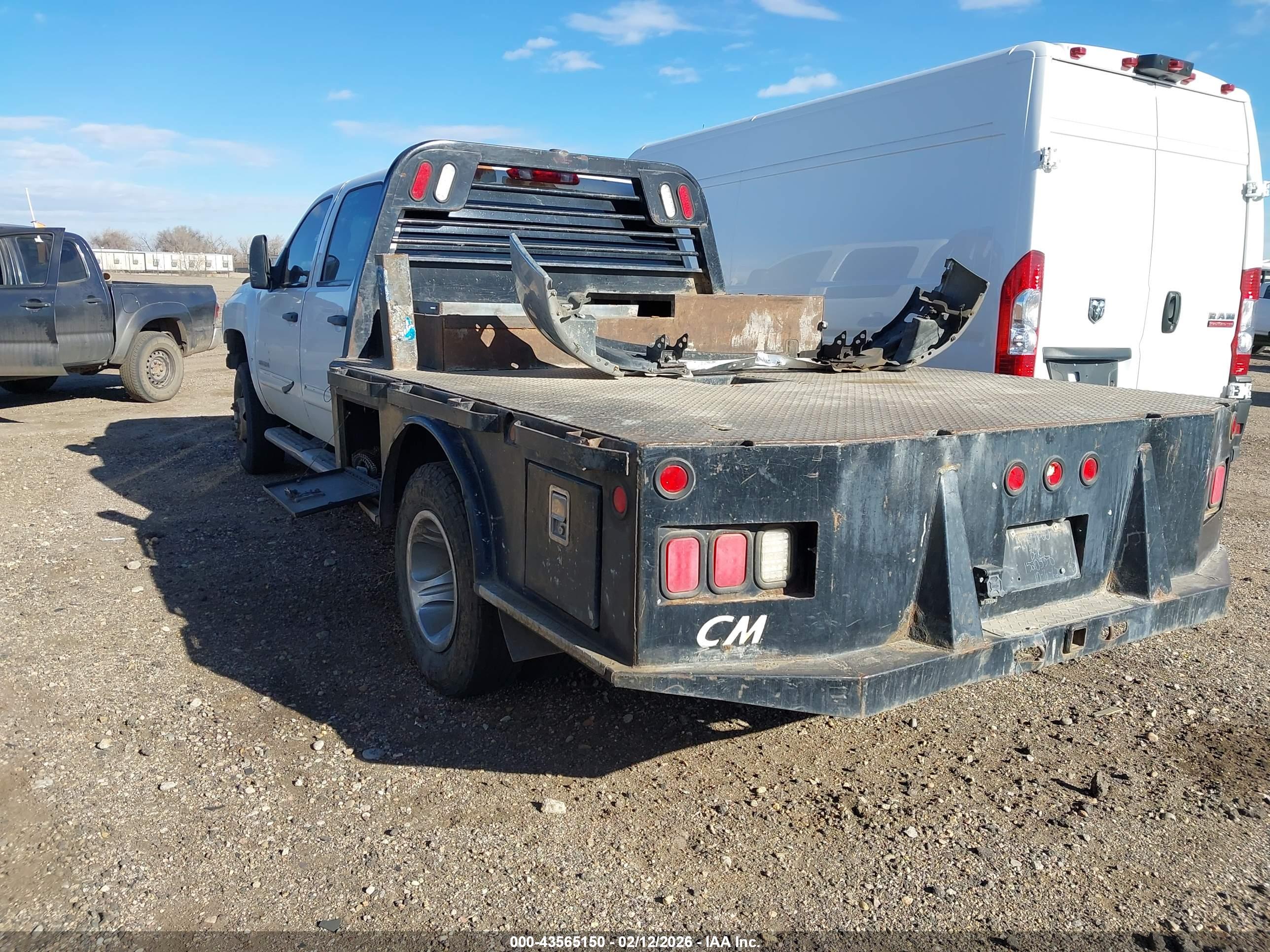 CHEVROLET SILVERADO image 3