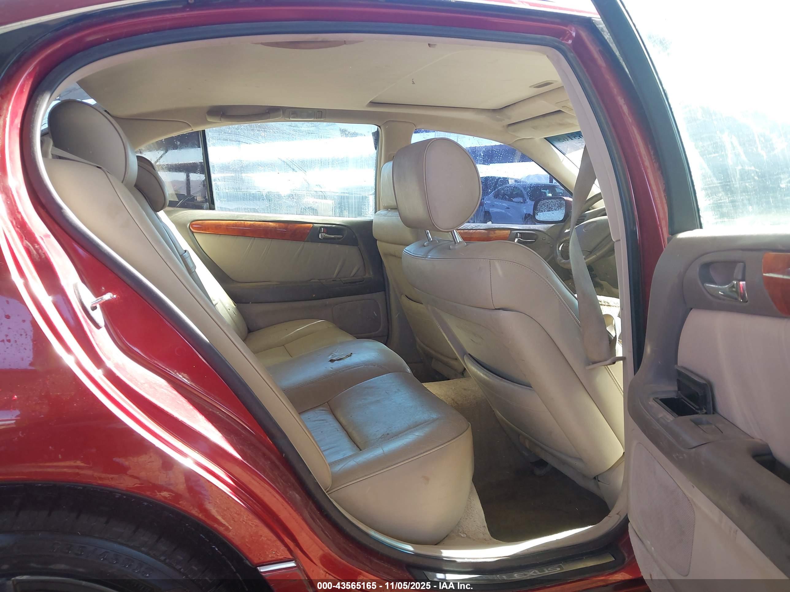 LEXUS GS image 8