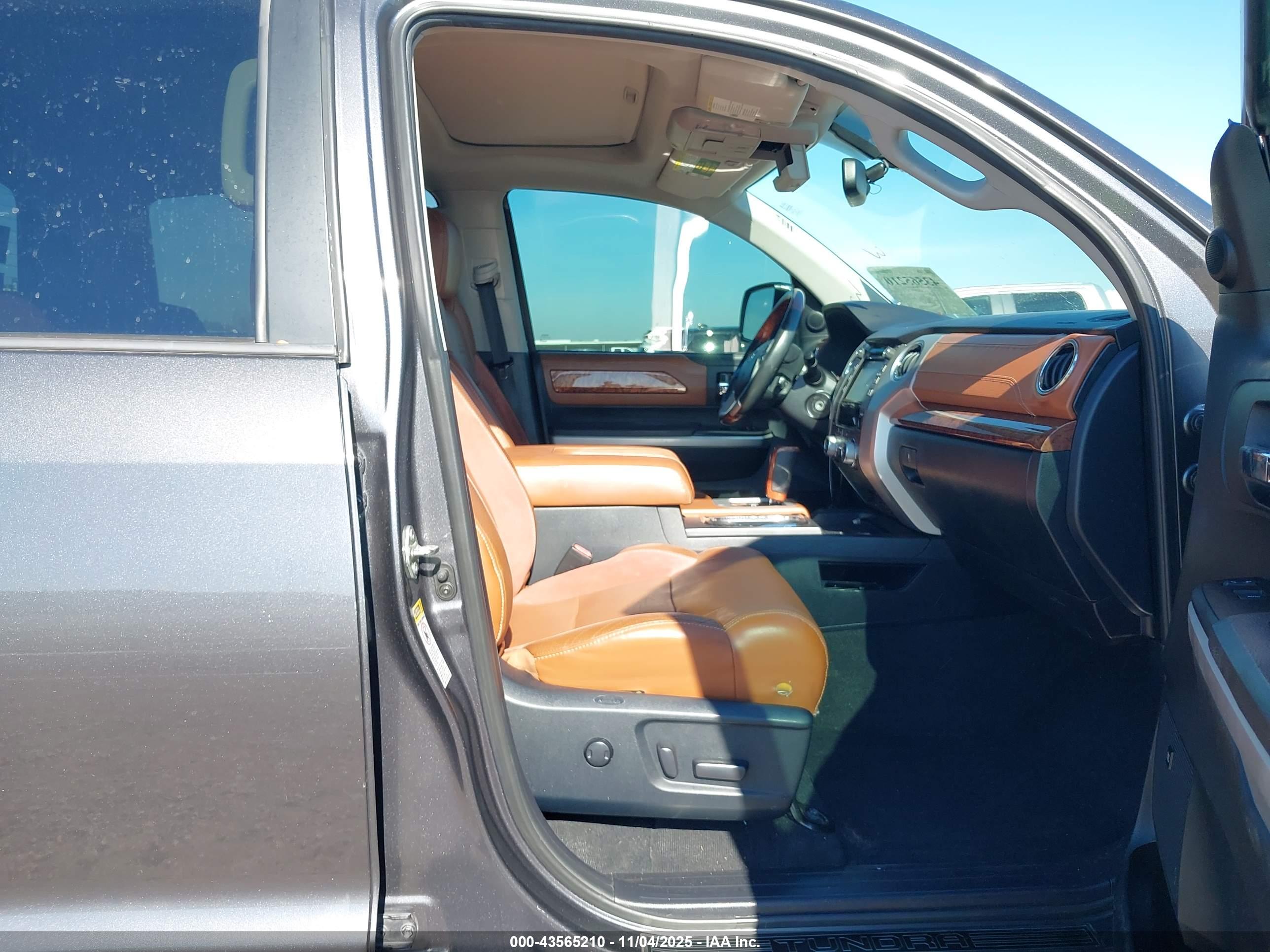 TOYOTA TUNDRA image 5
