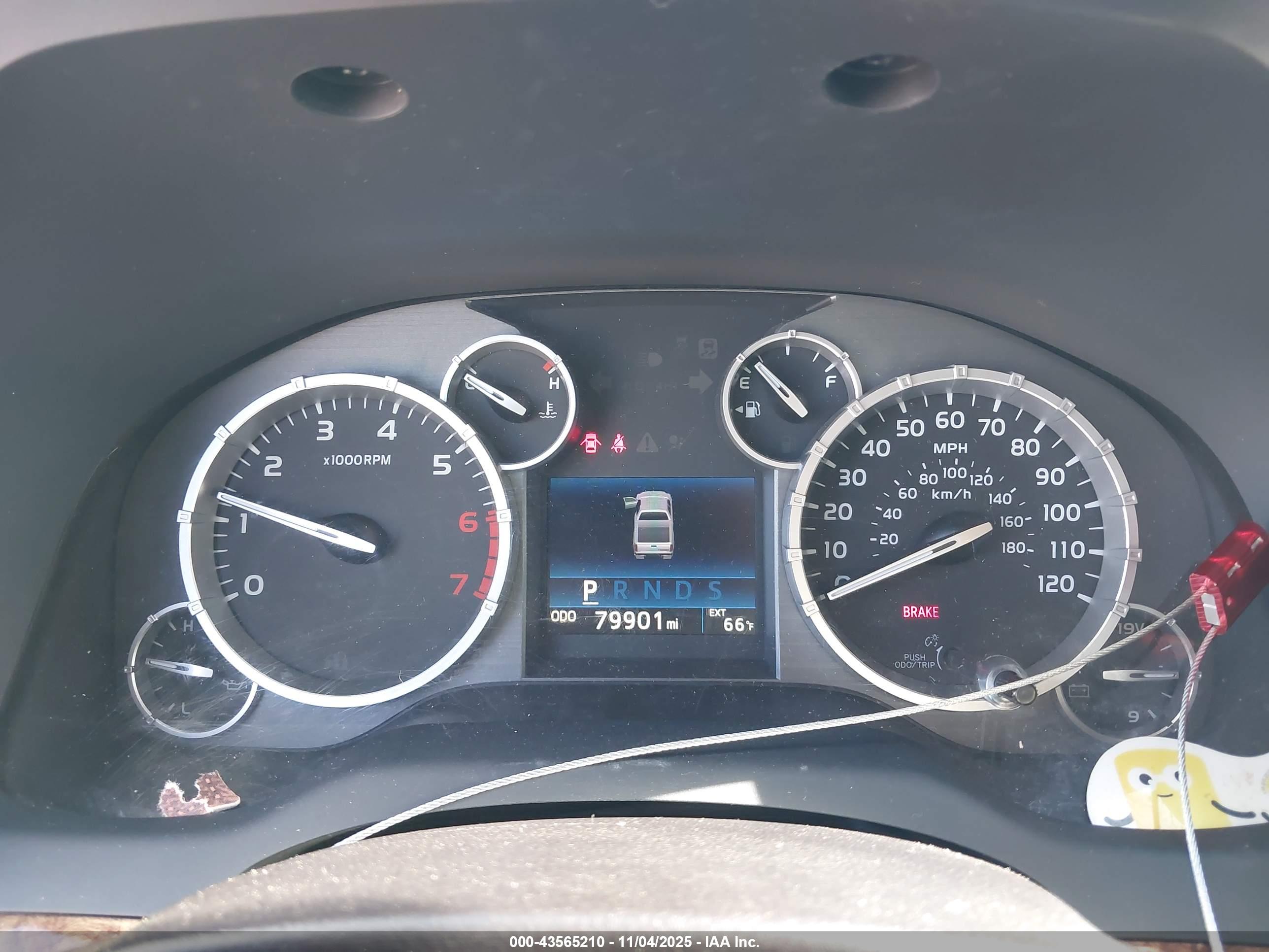 TOYOTA TUNDRA image 7