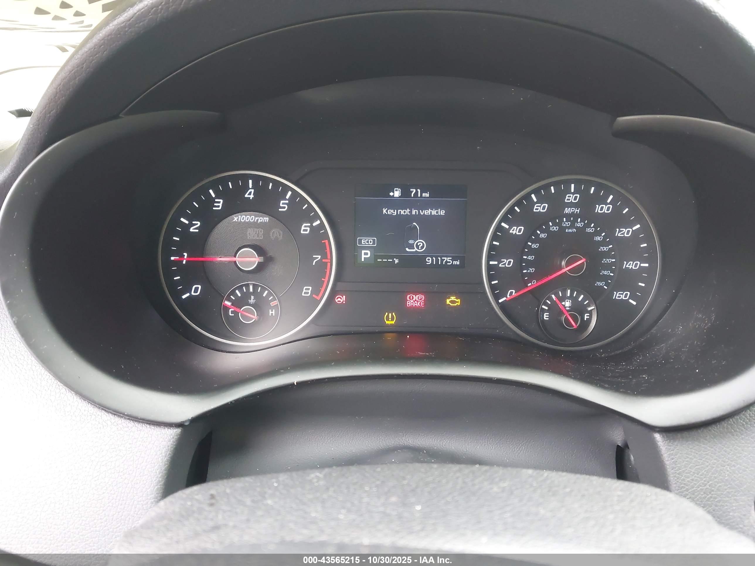 KIA STINGER image 7