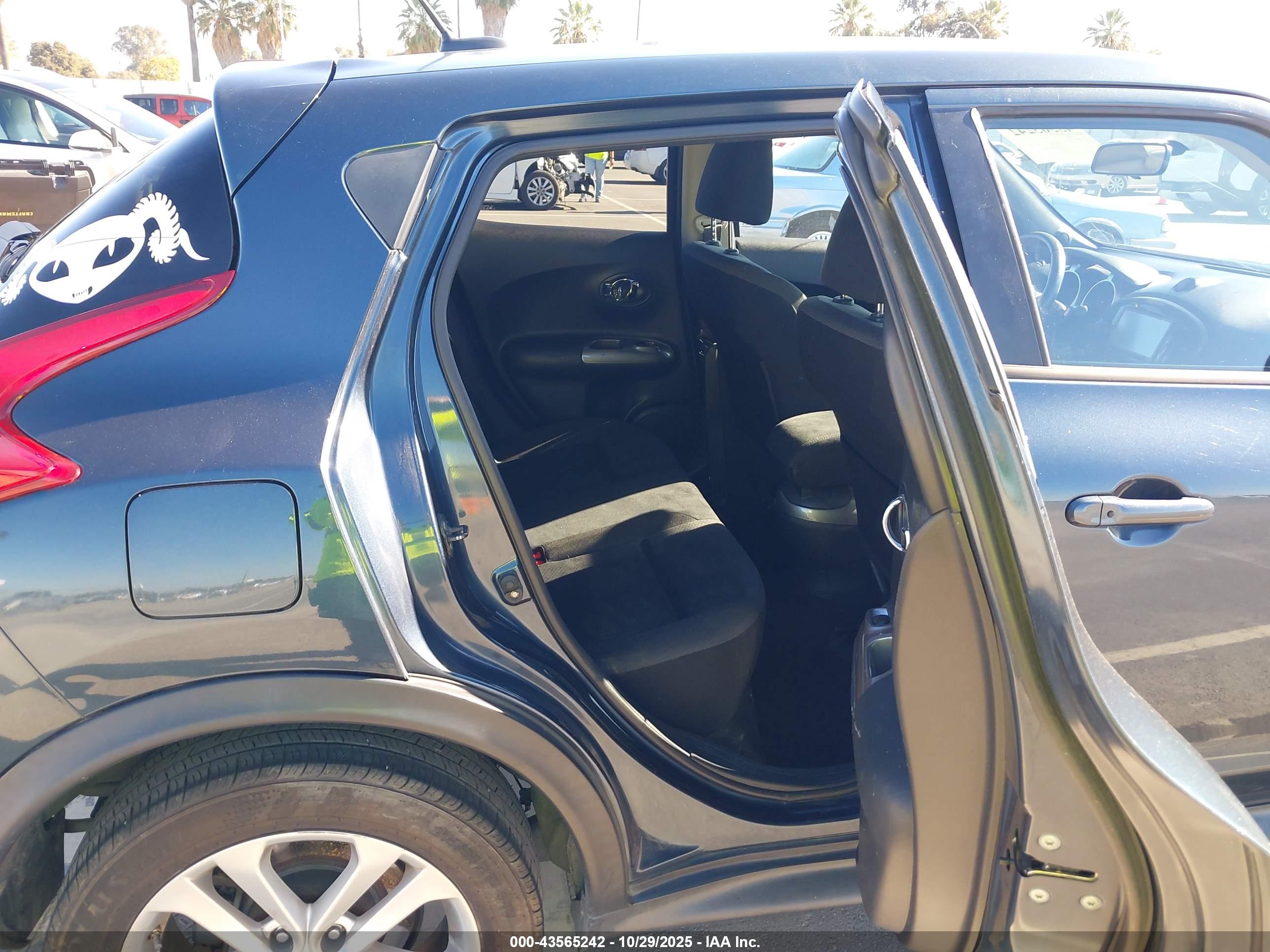 NISSAN JUKE image 8