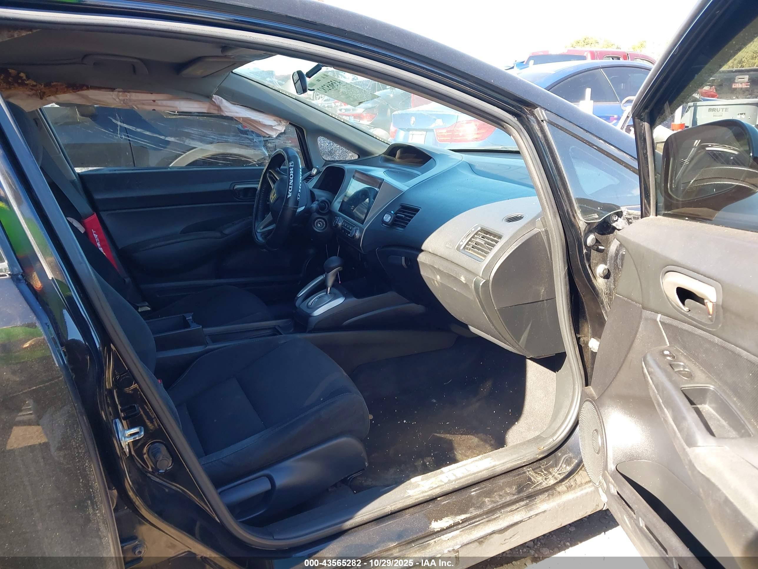 HONDA CIVIC image 5