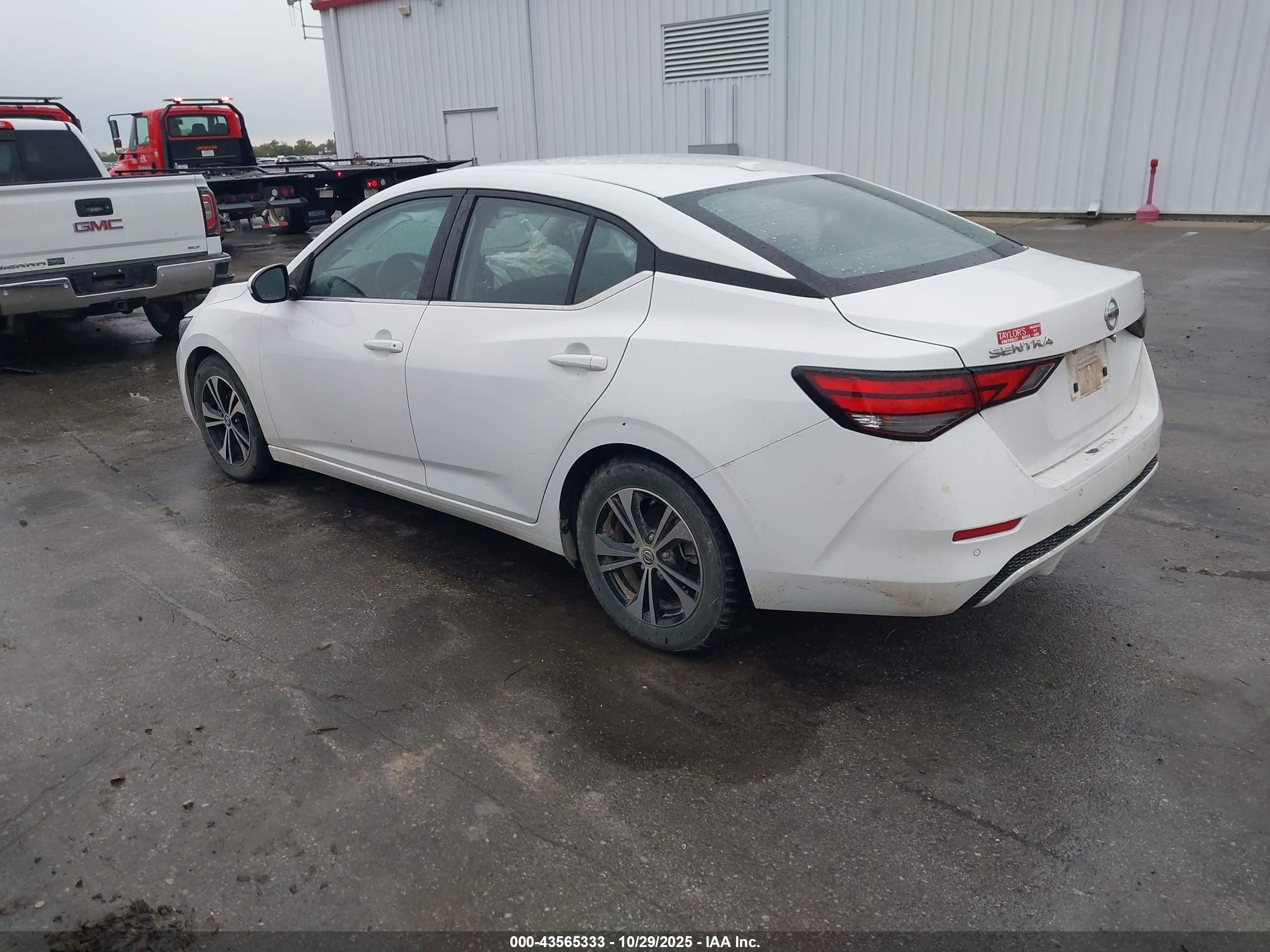 NISSAN SENTRA image 3