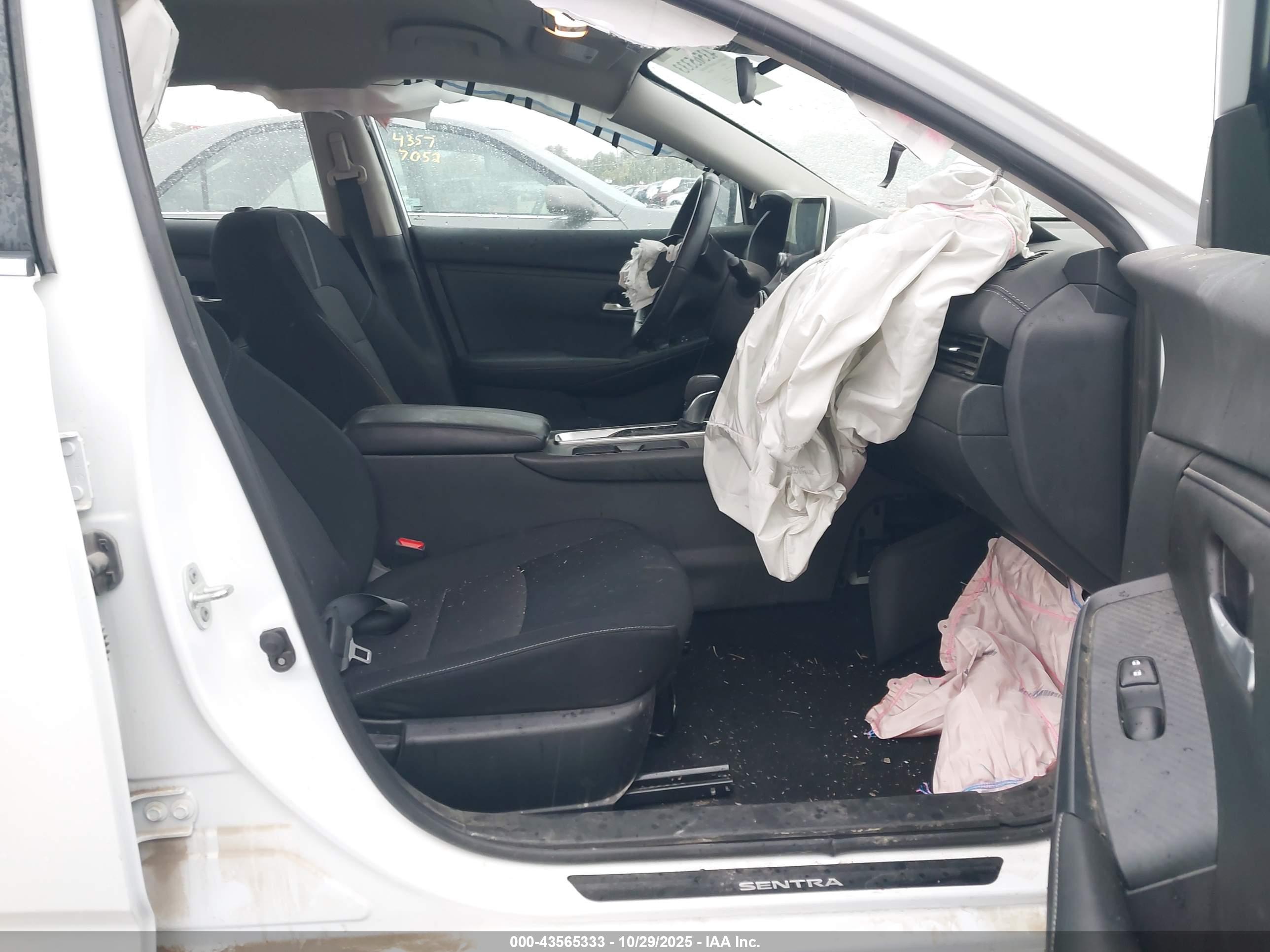 NISSAN SENTRA image 5