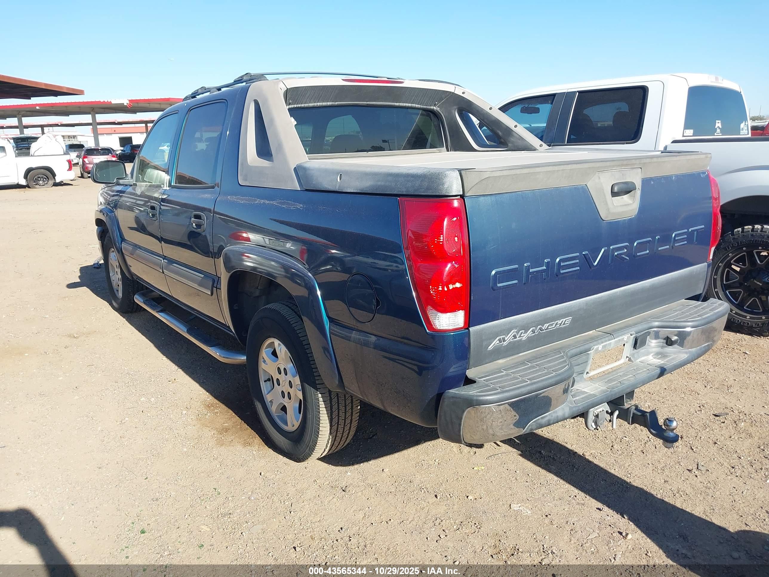 CHEVROLET AVALANCHE image 3
