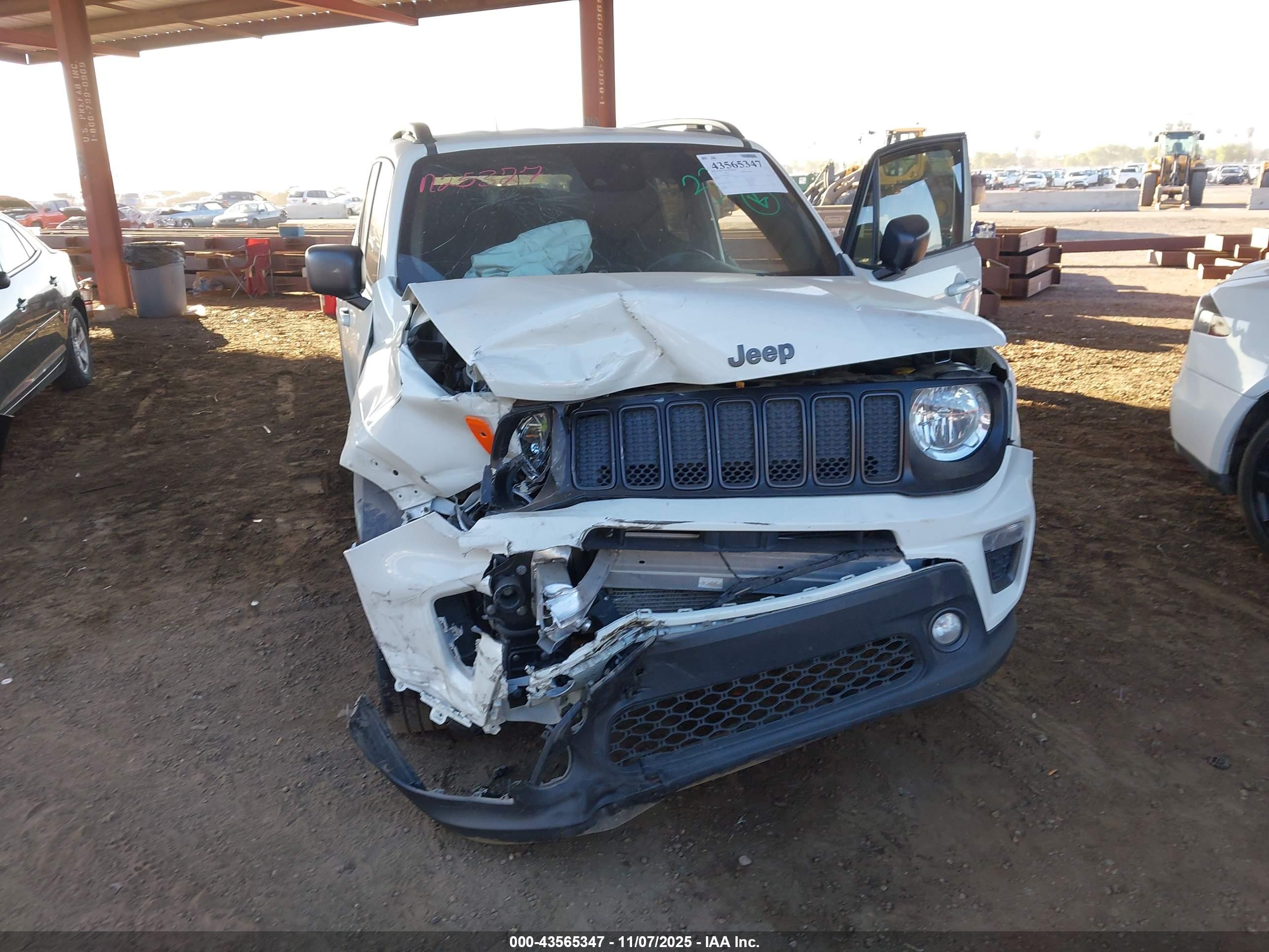 JEEP RENEGADE image 6