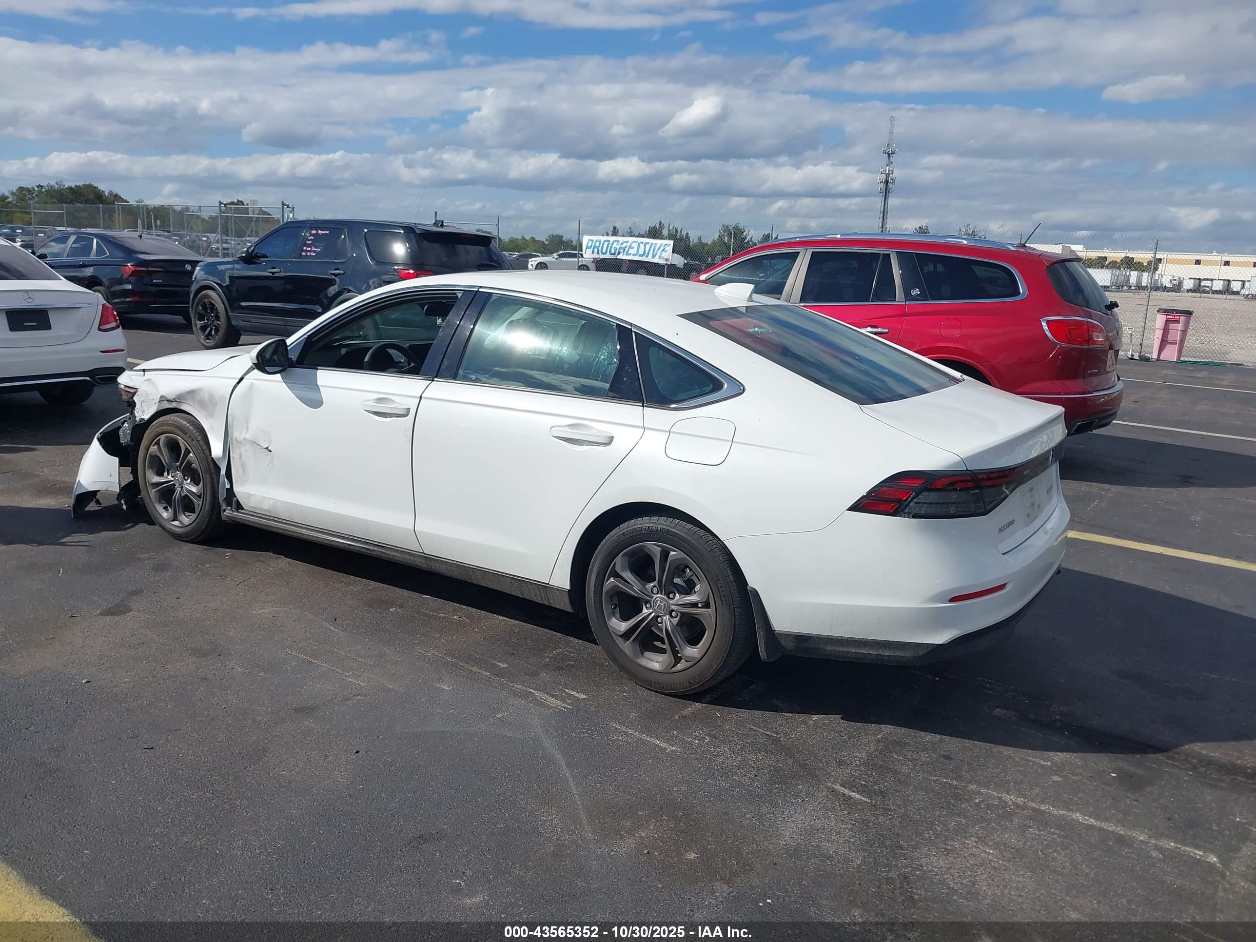 HONDA ACCORD image 3