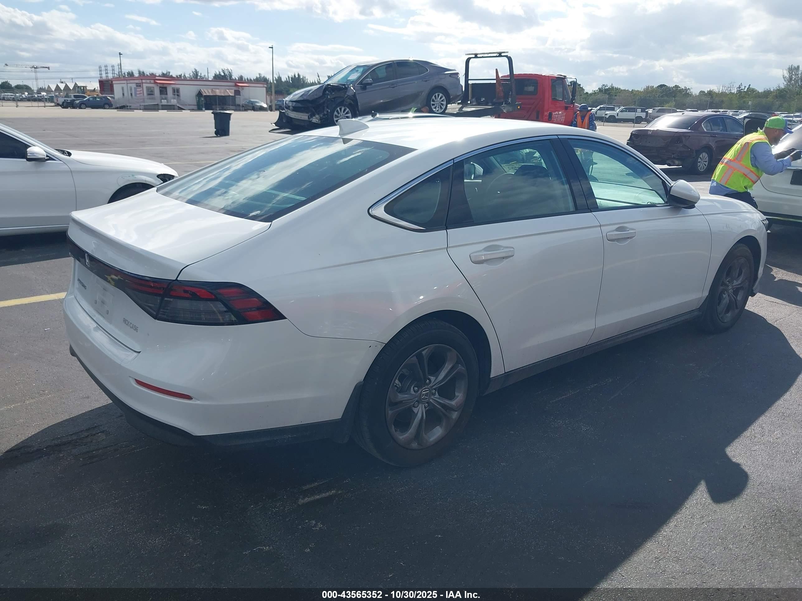 HONDA ACCORD image 4