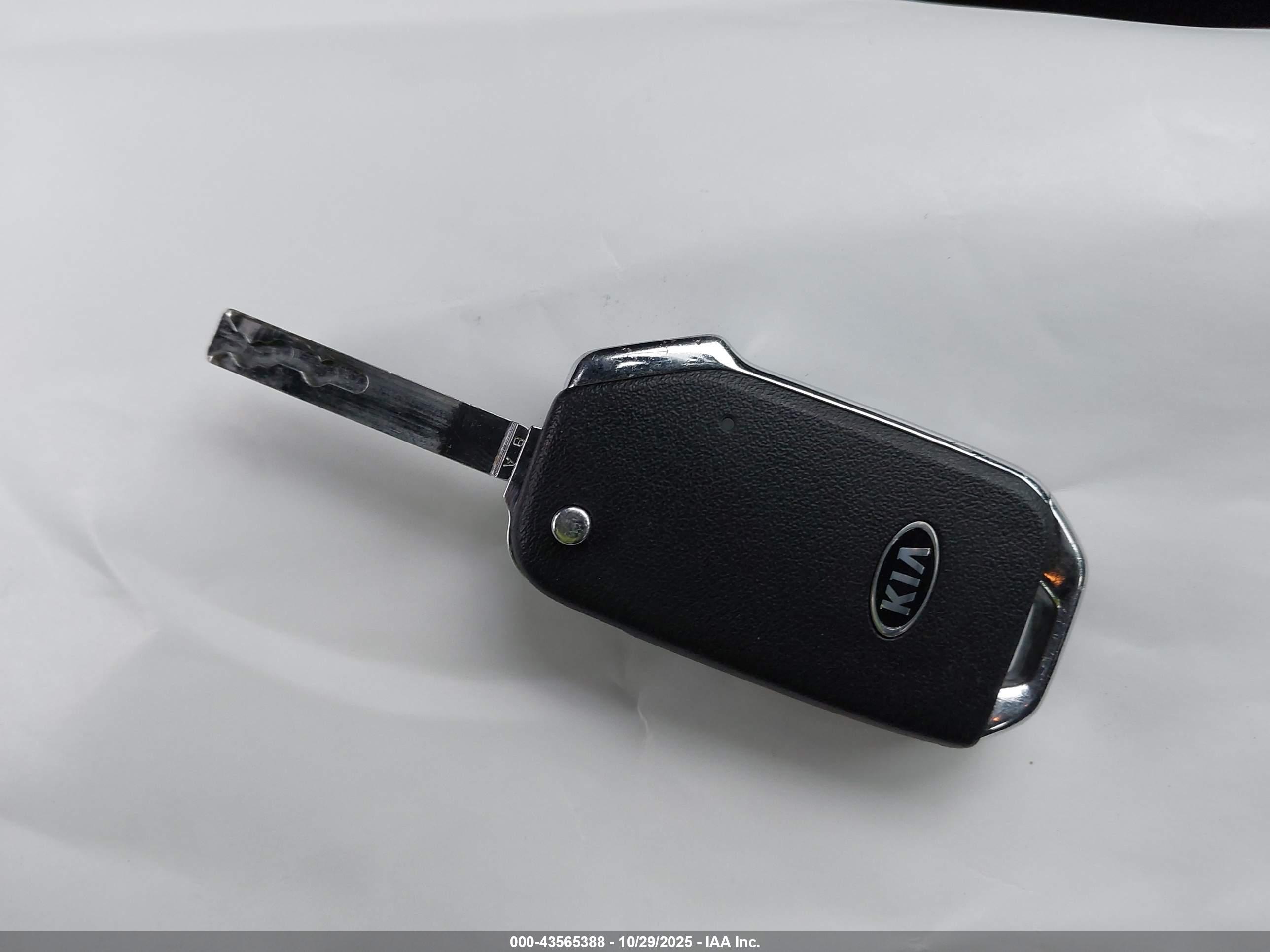 KIA FORTE image 11