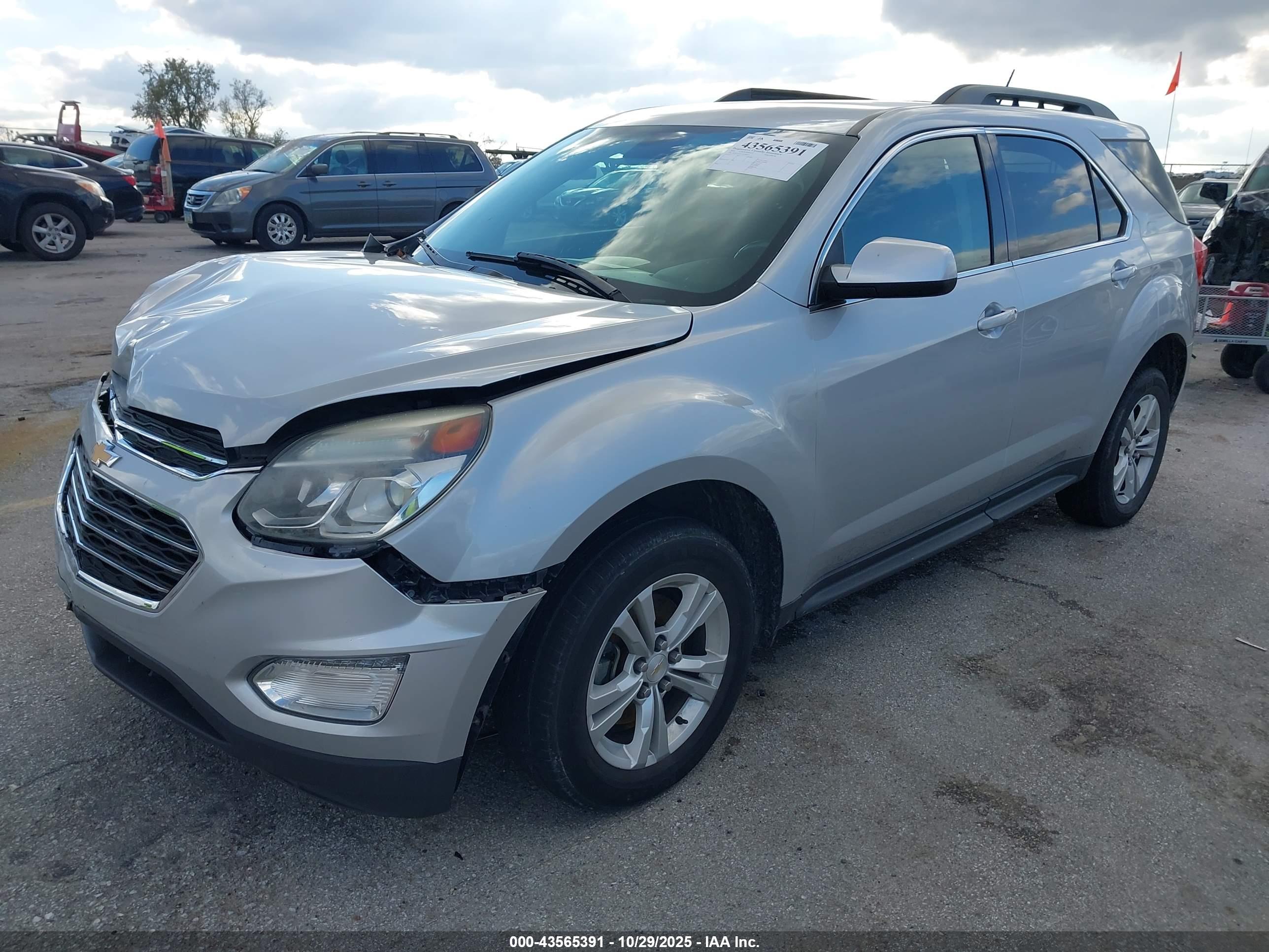CHEVROLET EQUINOX image 2