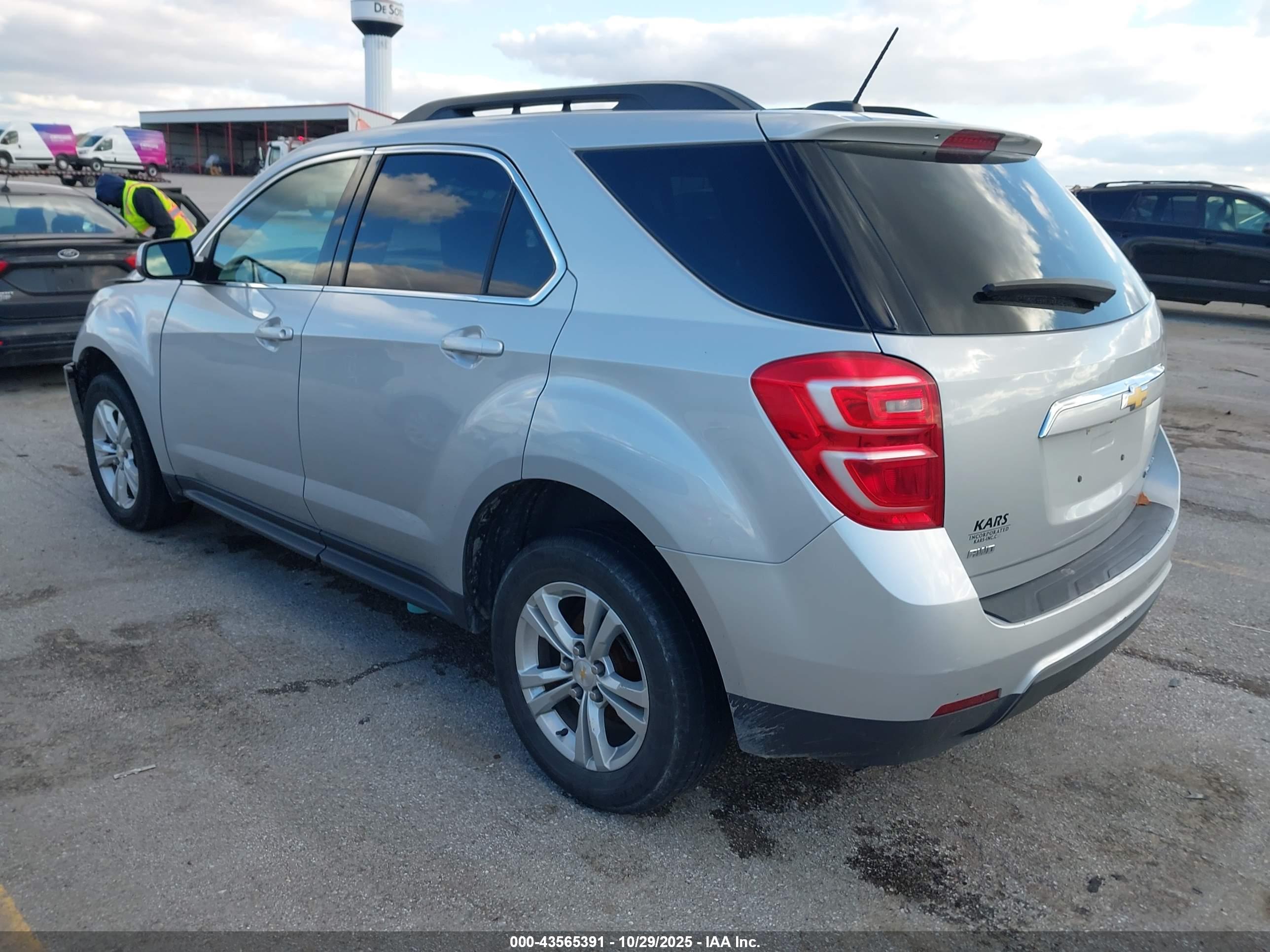 CHEVROLET EQUINOX image 3