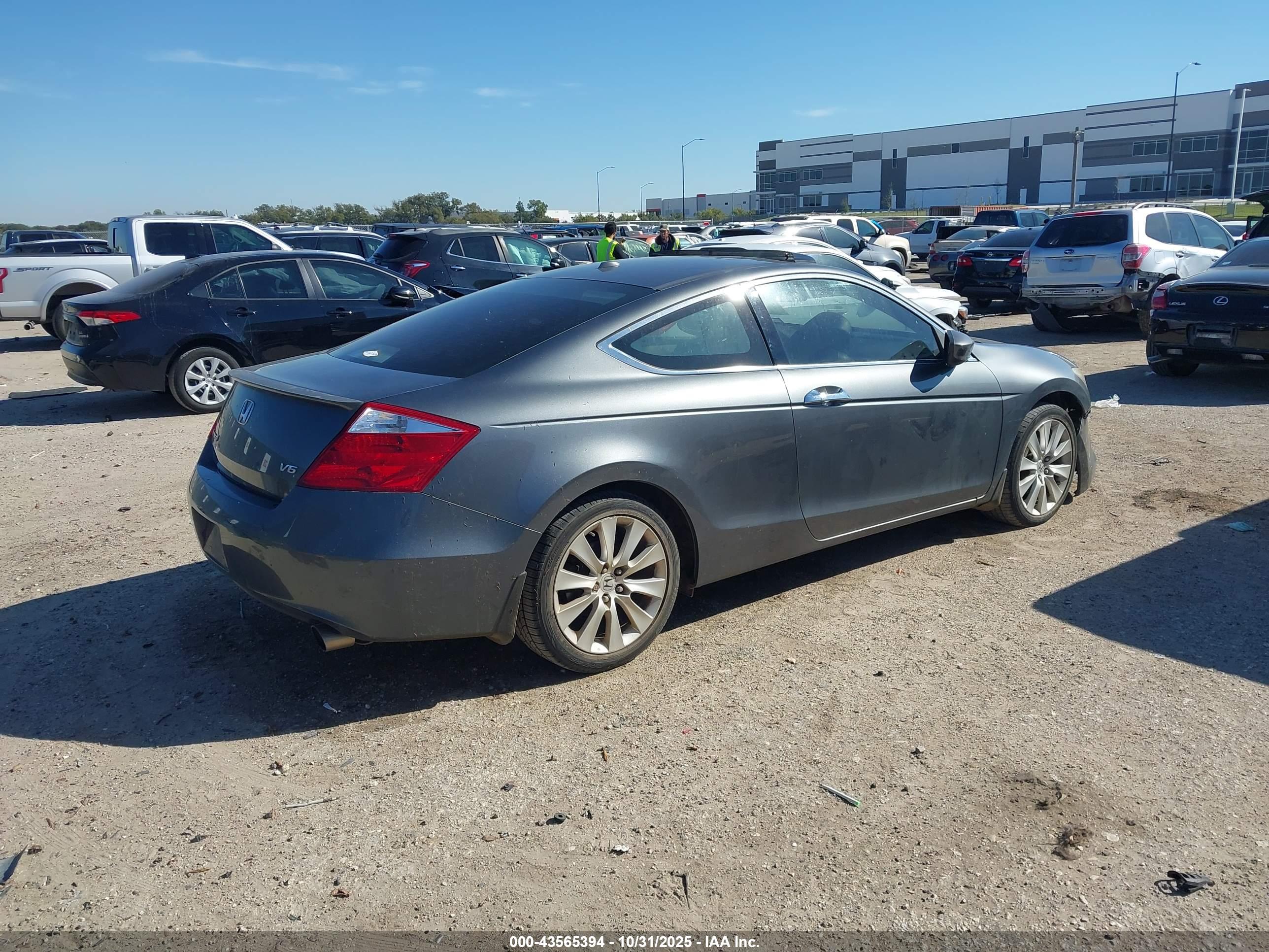 HONDA ACCORD image 4
