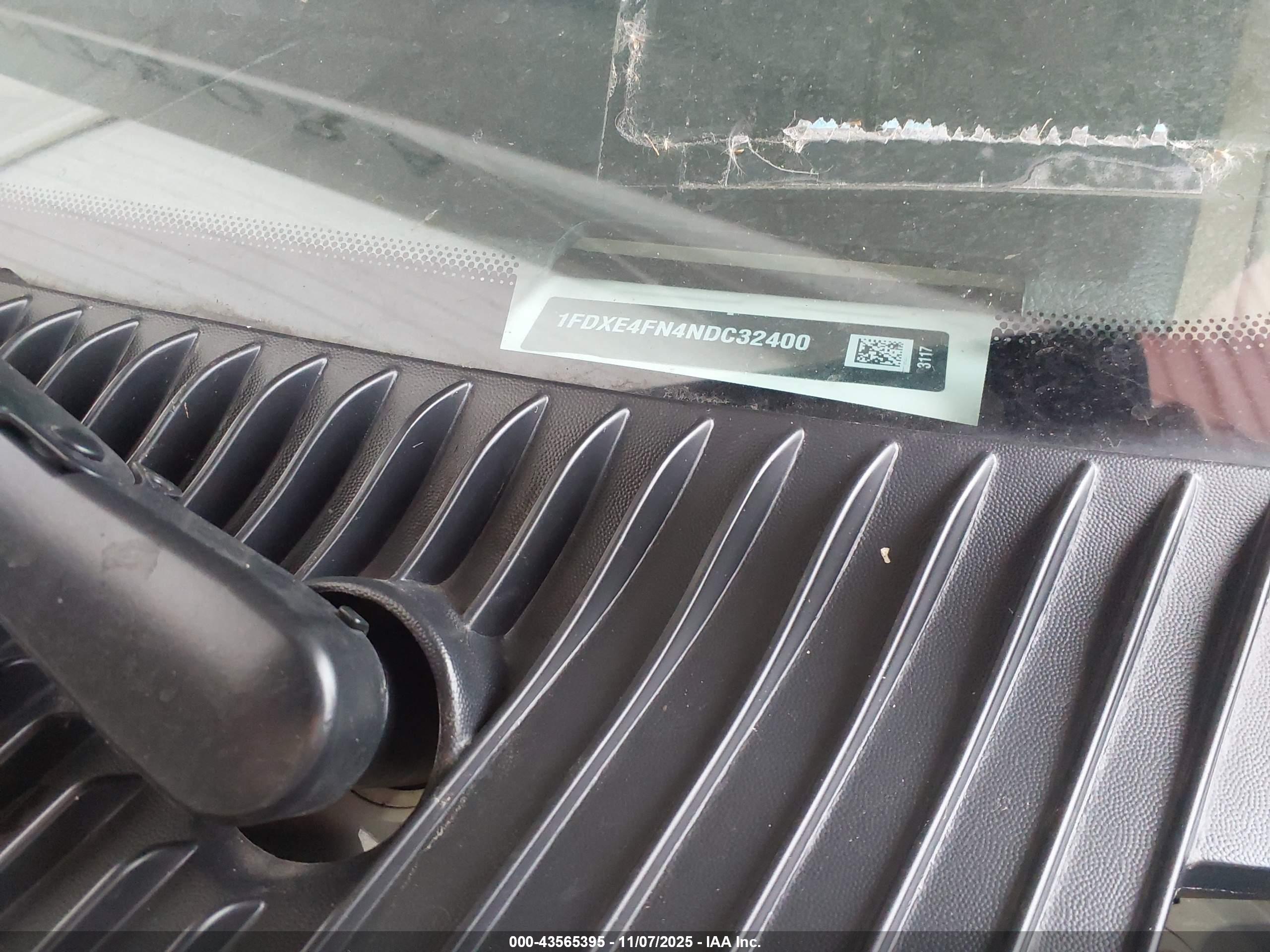FORD E-450 image 9