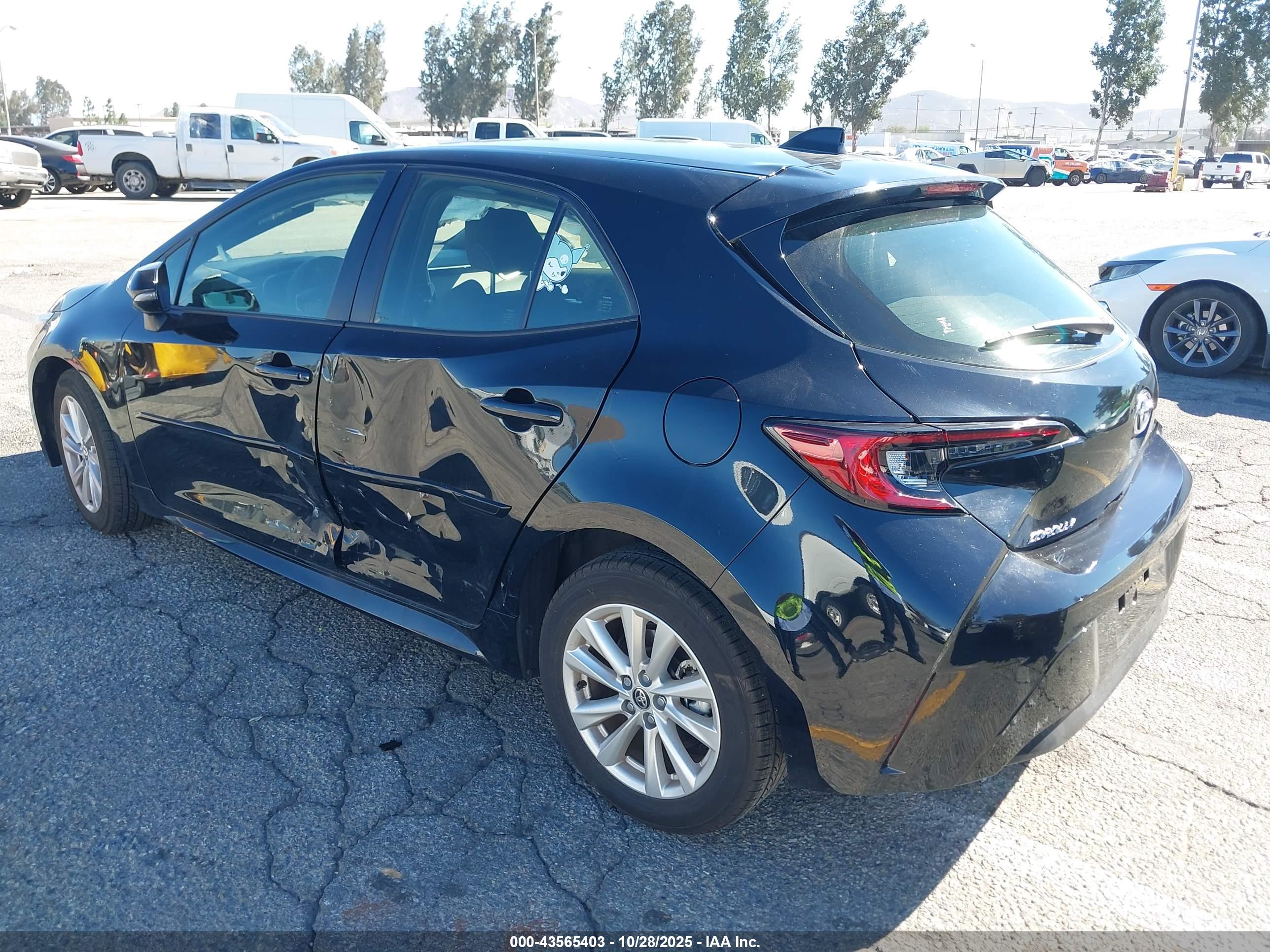 TOYOTA COROLLA image 3