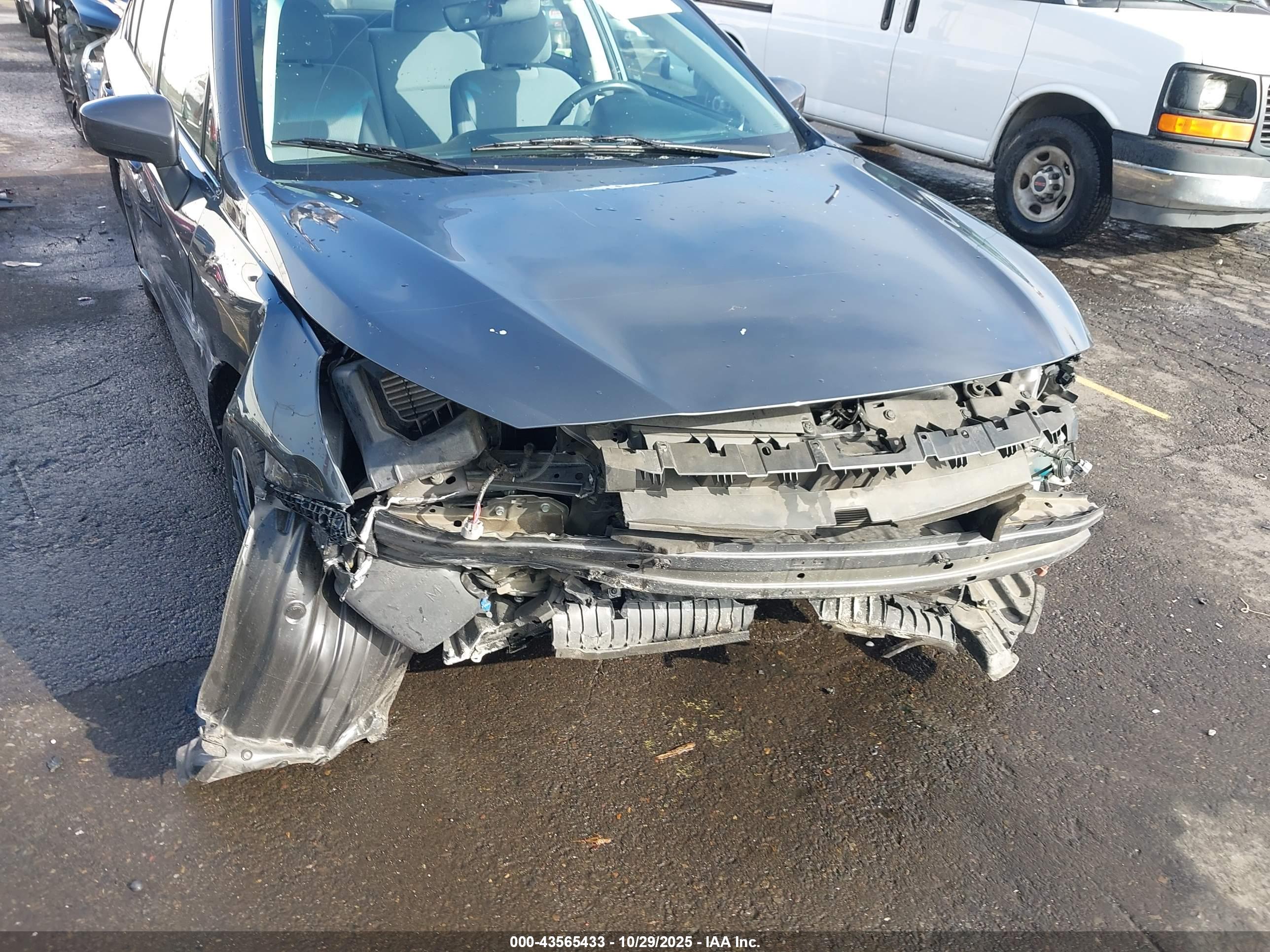 SUBARU LEGACY image 6