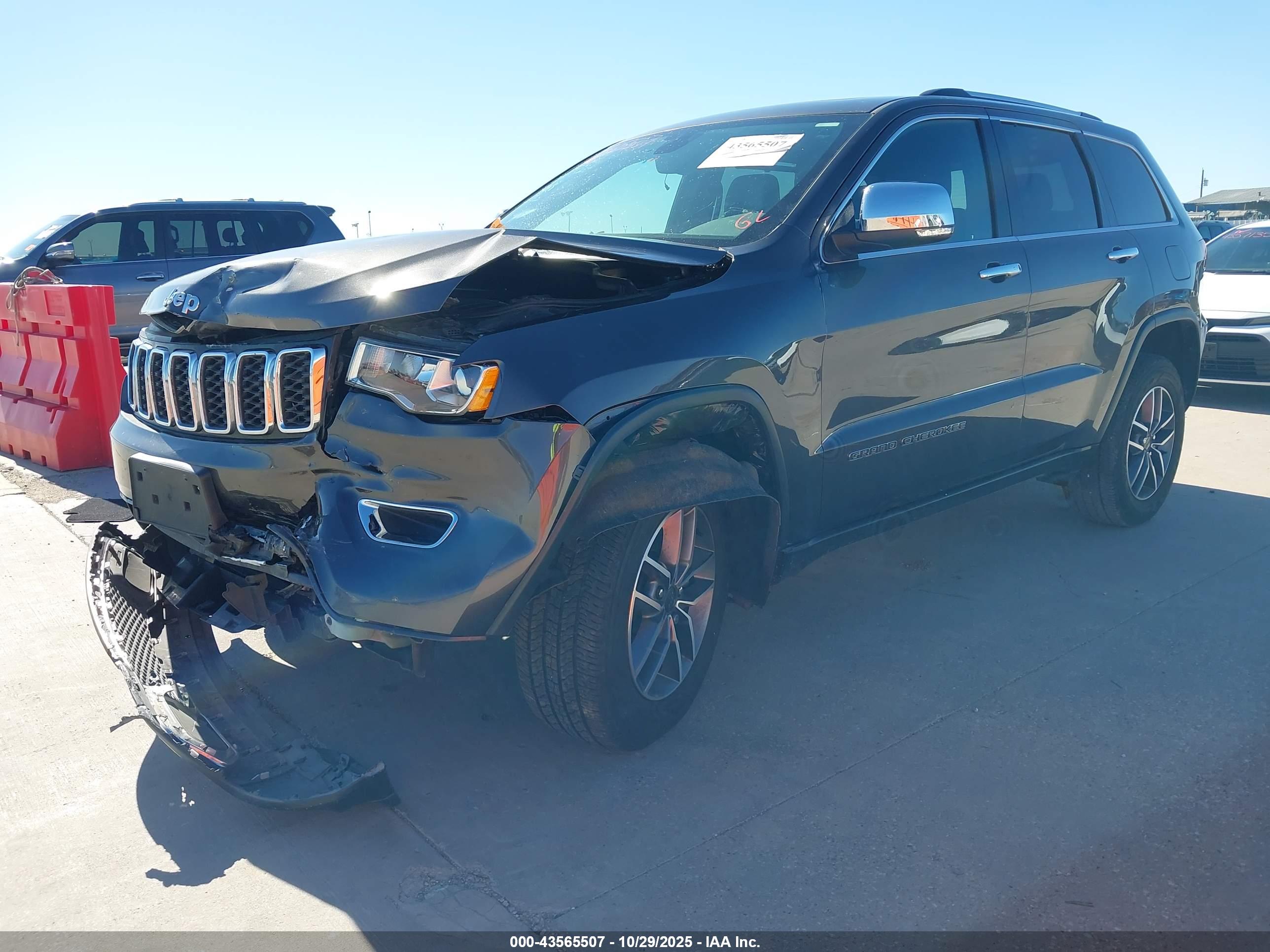 JEEP GRAND image 2