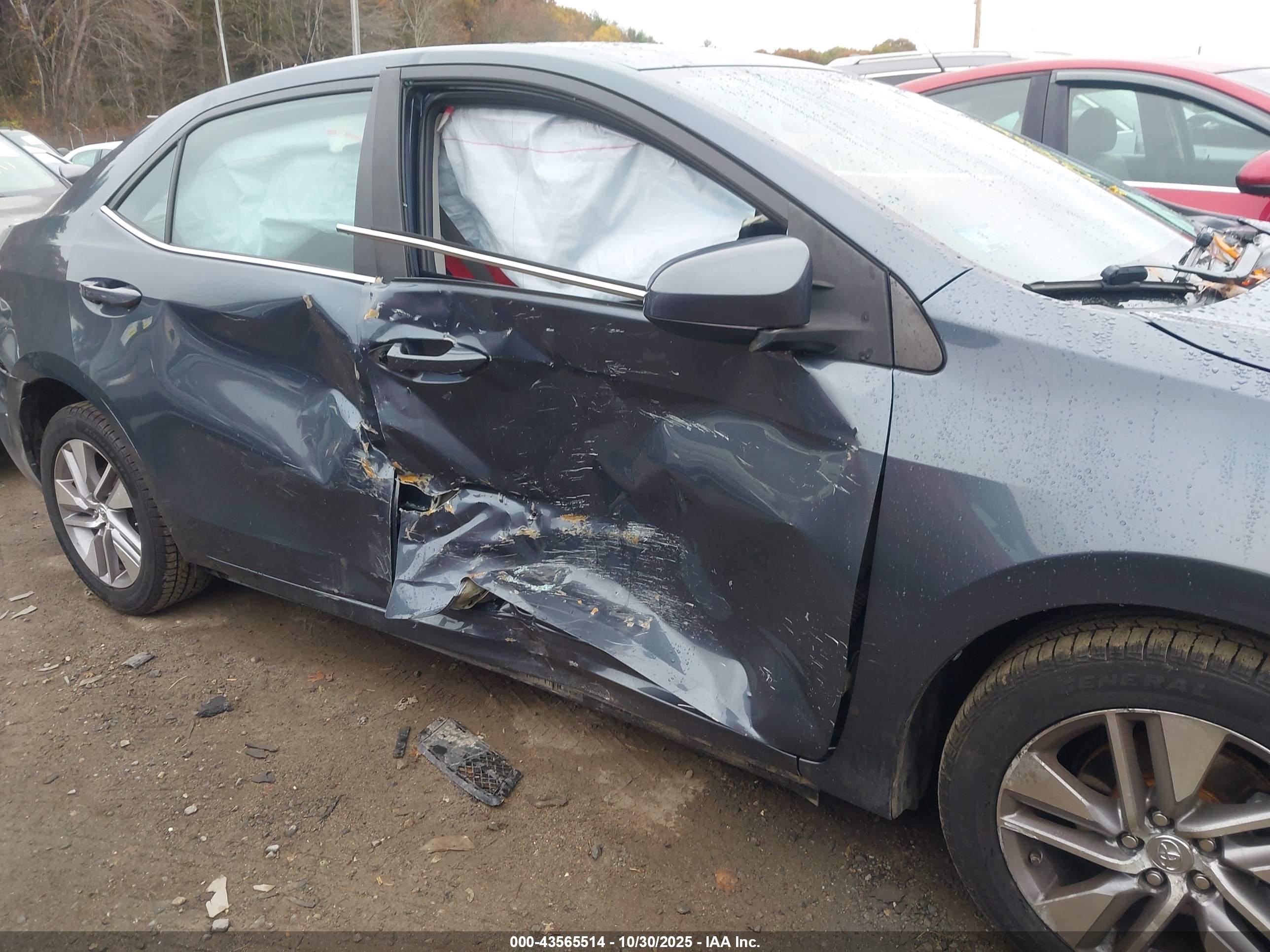 TOYOTA COROLLA image 6