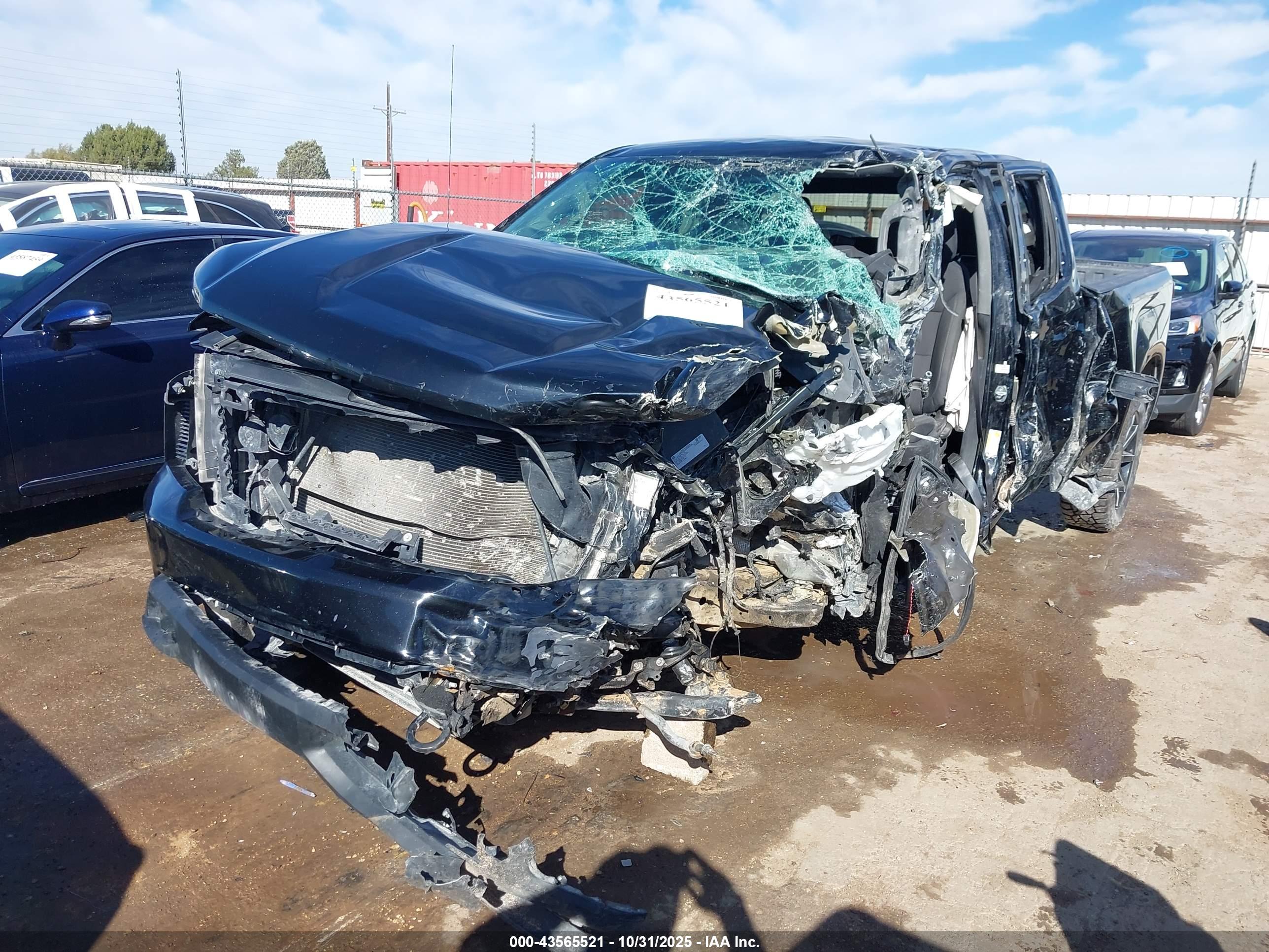 CHEVROLET SILVERADO image 2