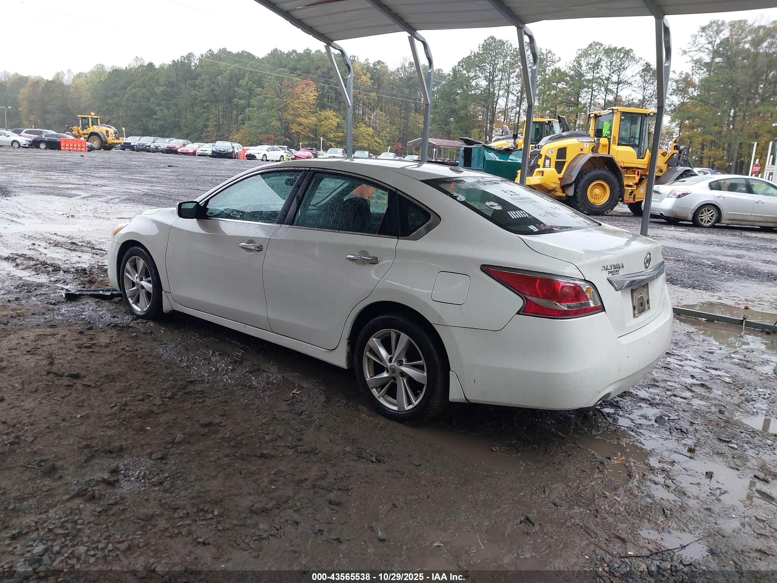 NISSAN ALTIMA image 3