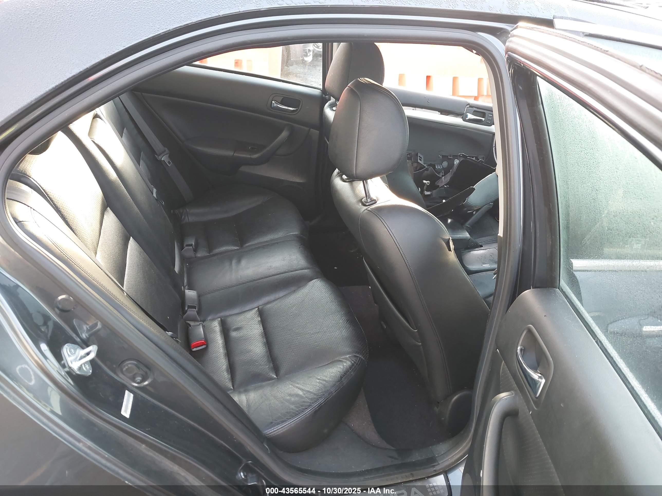 ACURA TSX image 8