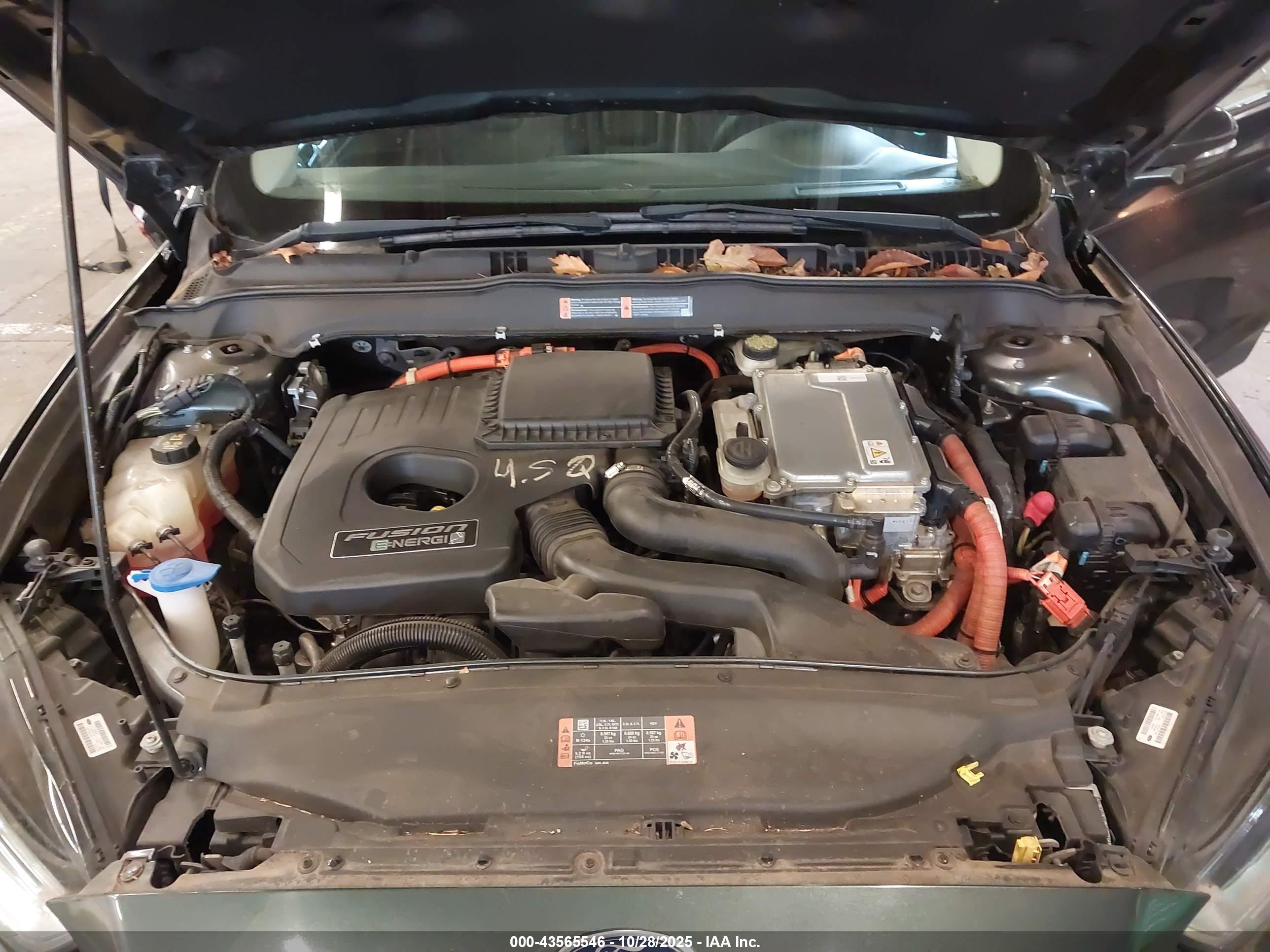 FORD FUSION image 10
