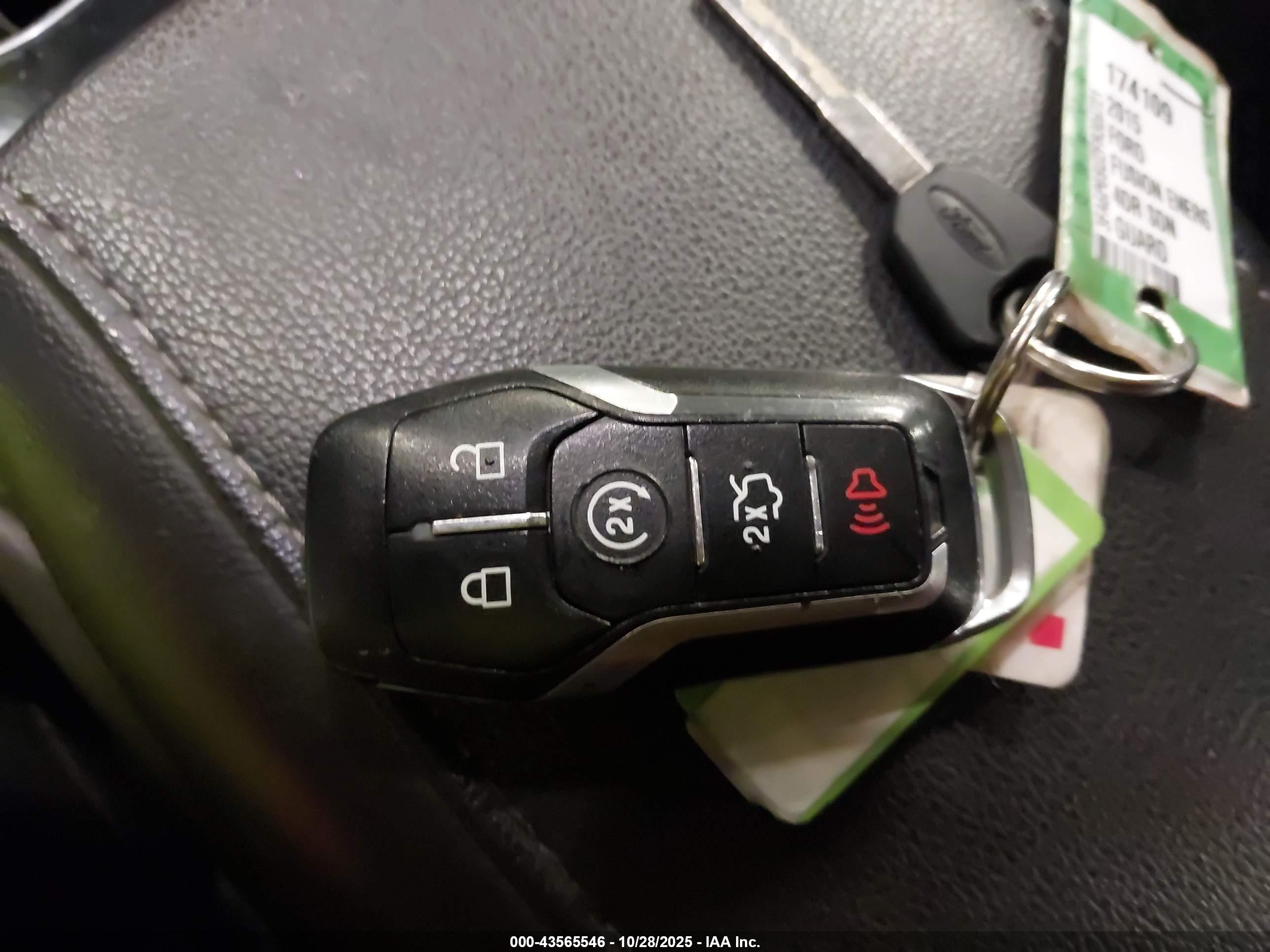 FORD FUSION image 11