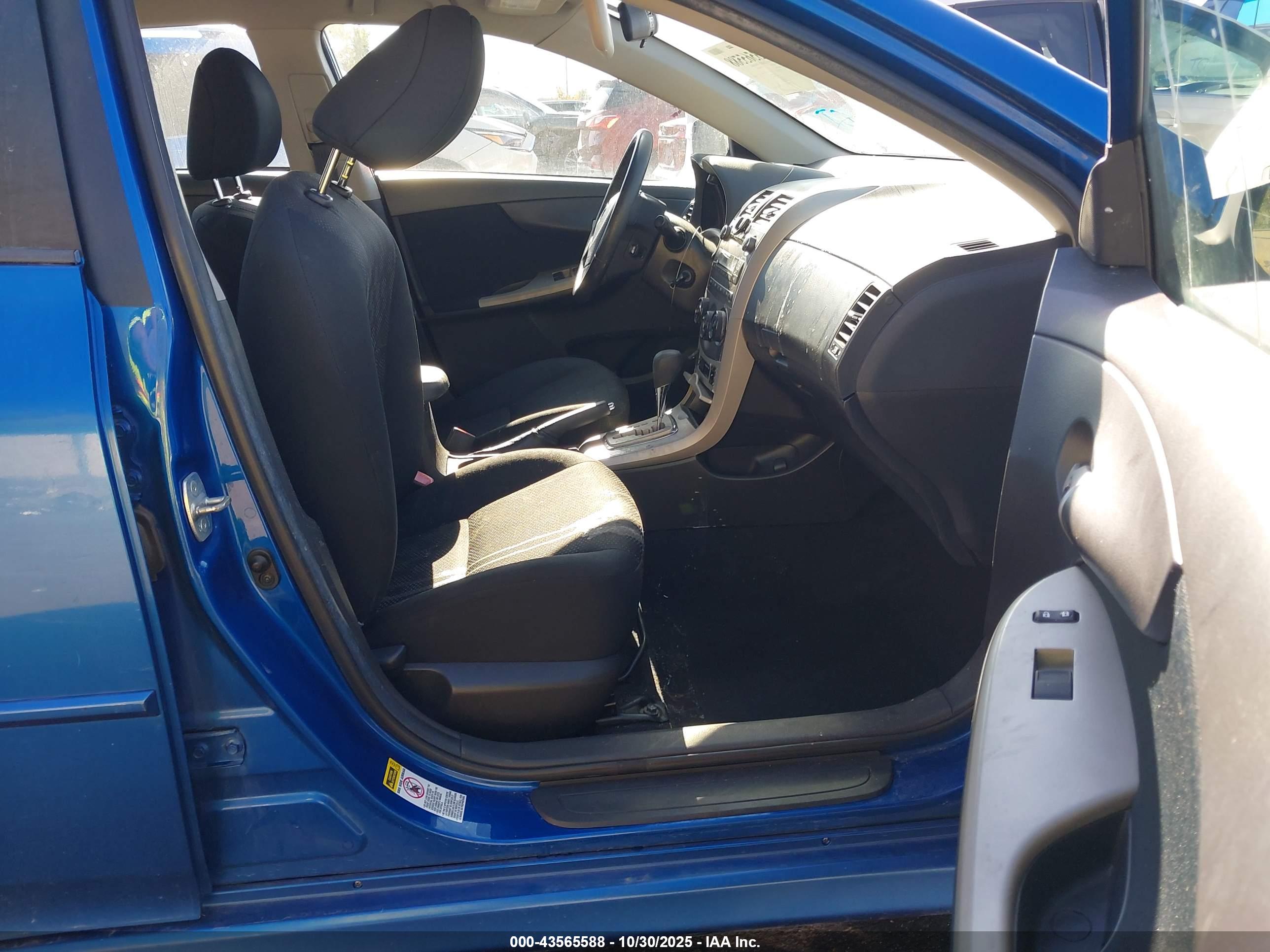 TOYOTA COROLLA image 5