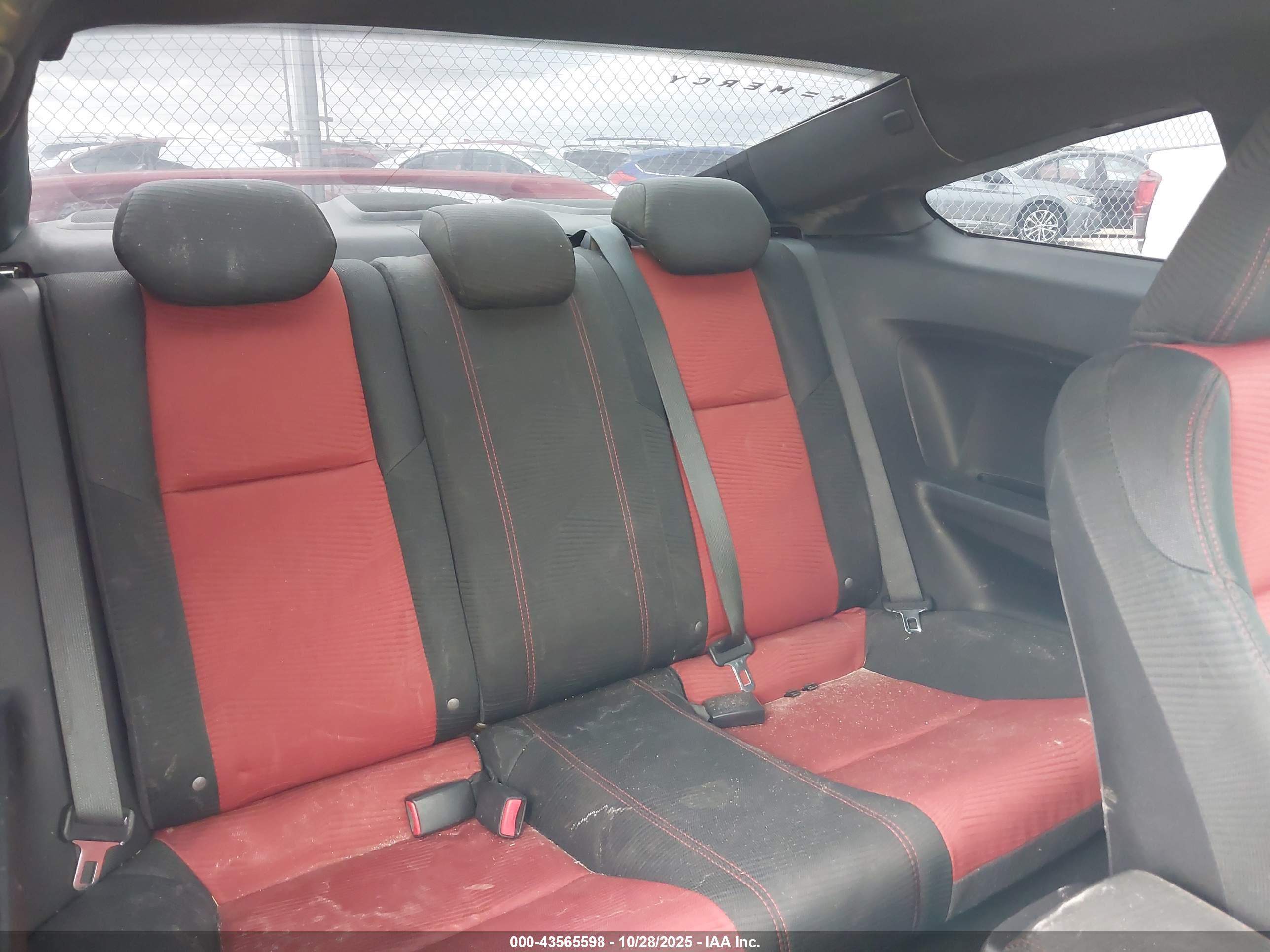 HONDA CIVIC image 8