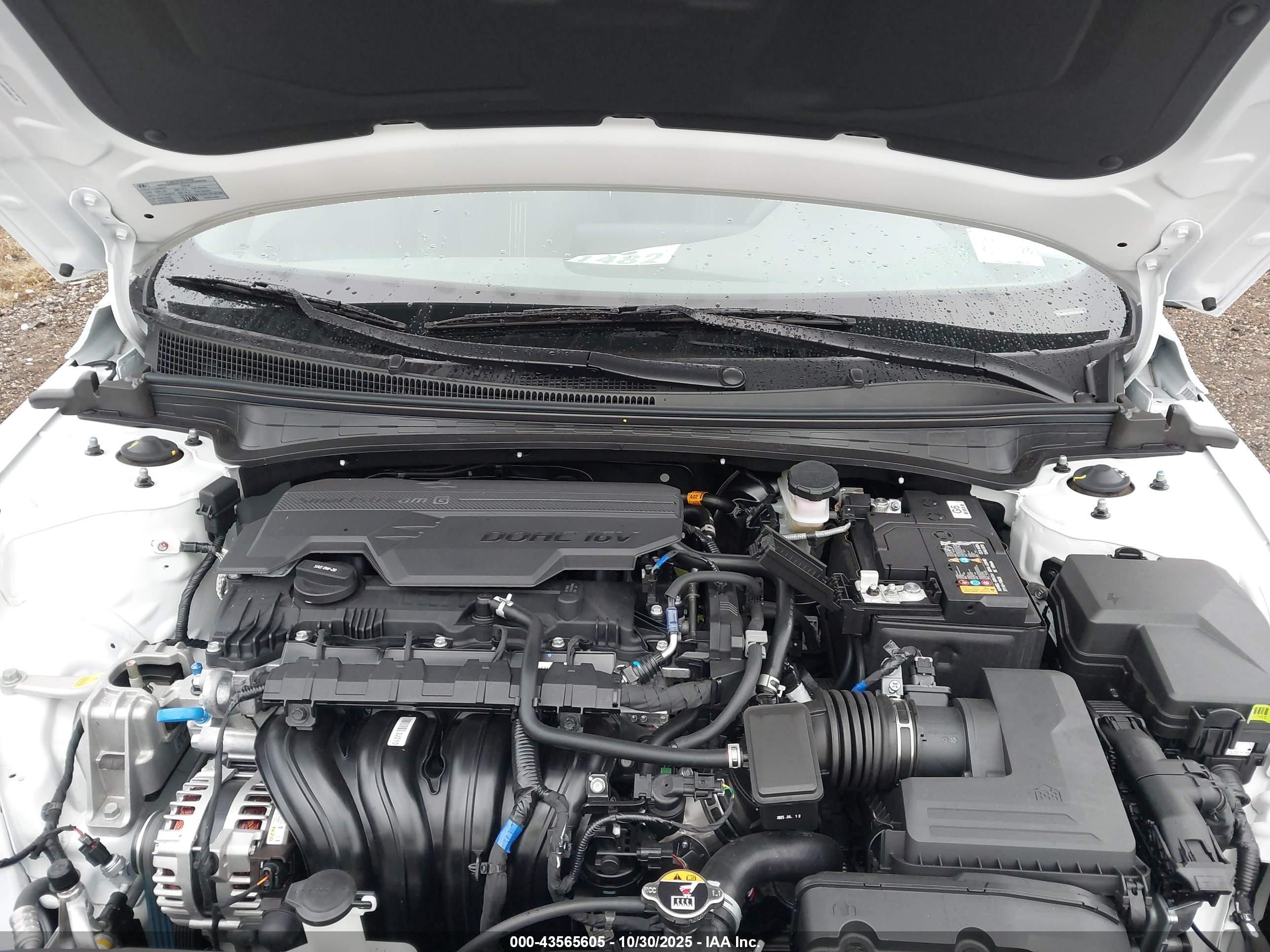HYUNDAI ELANTRA image 10