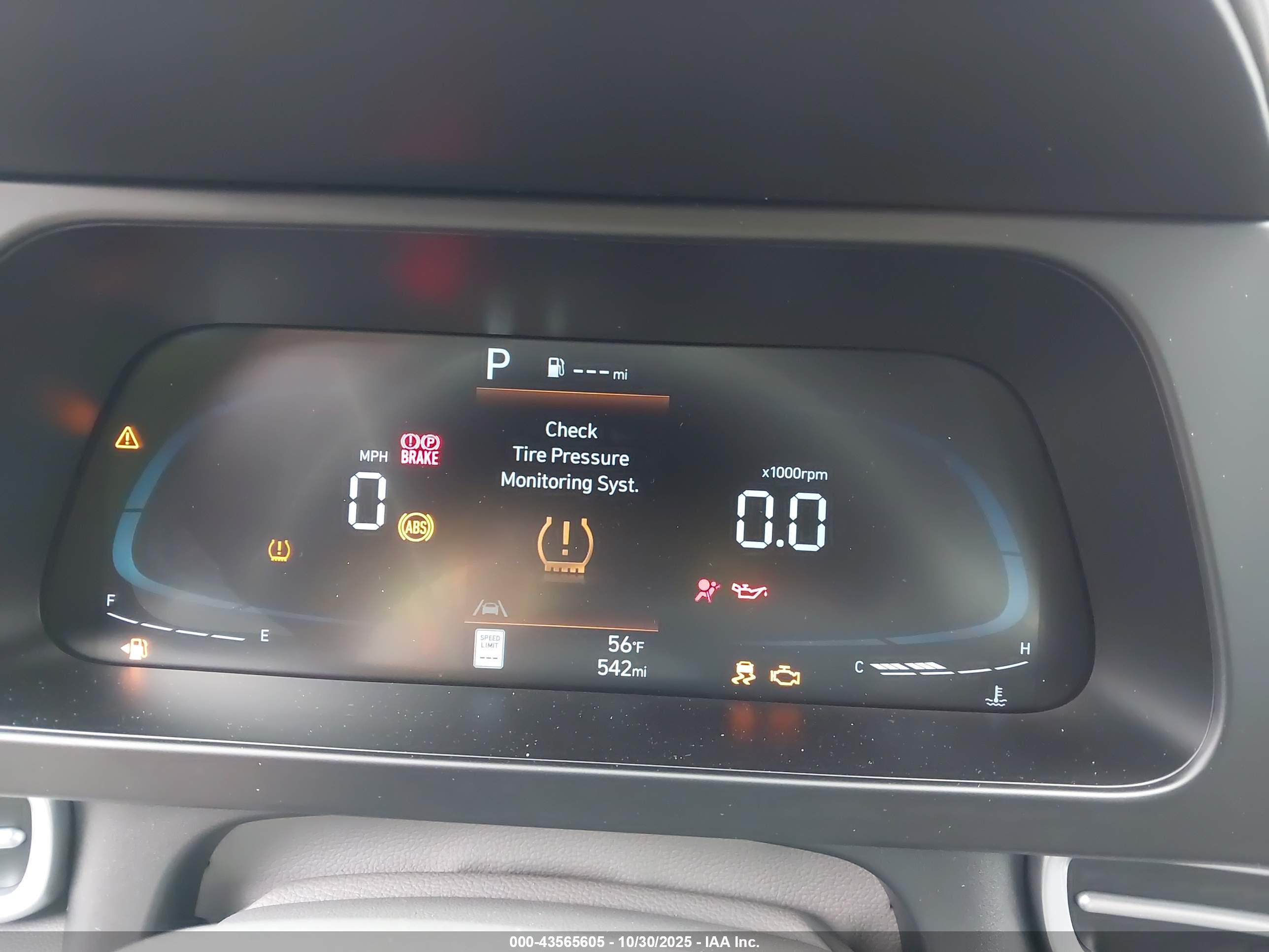 HYUNDAI ELANTRA image 7