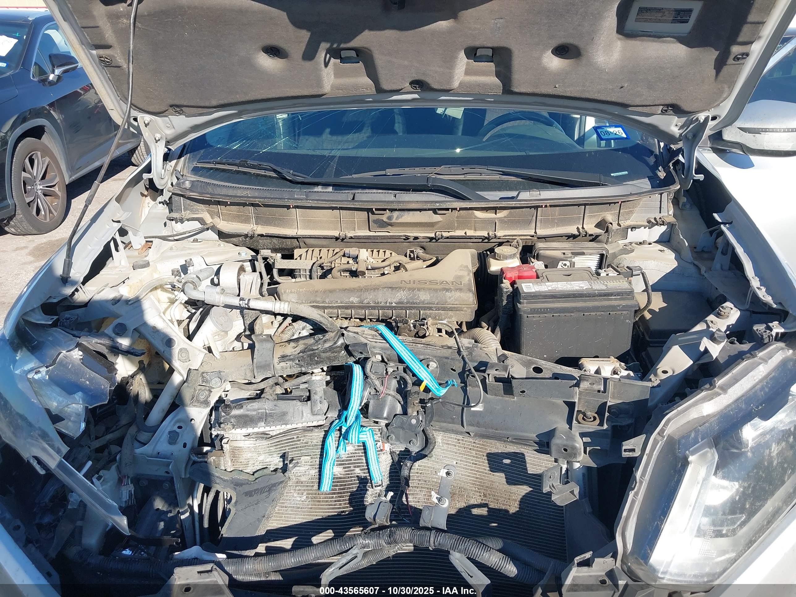NISSAN ROGUE image 10