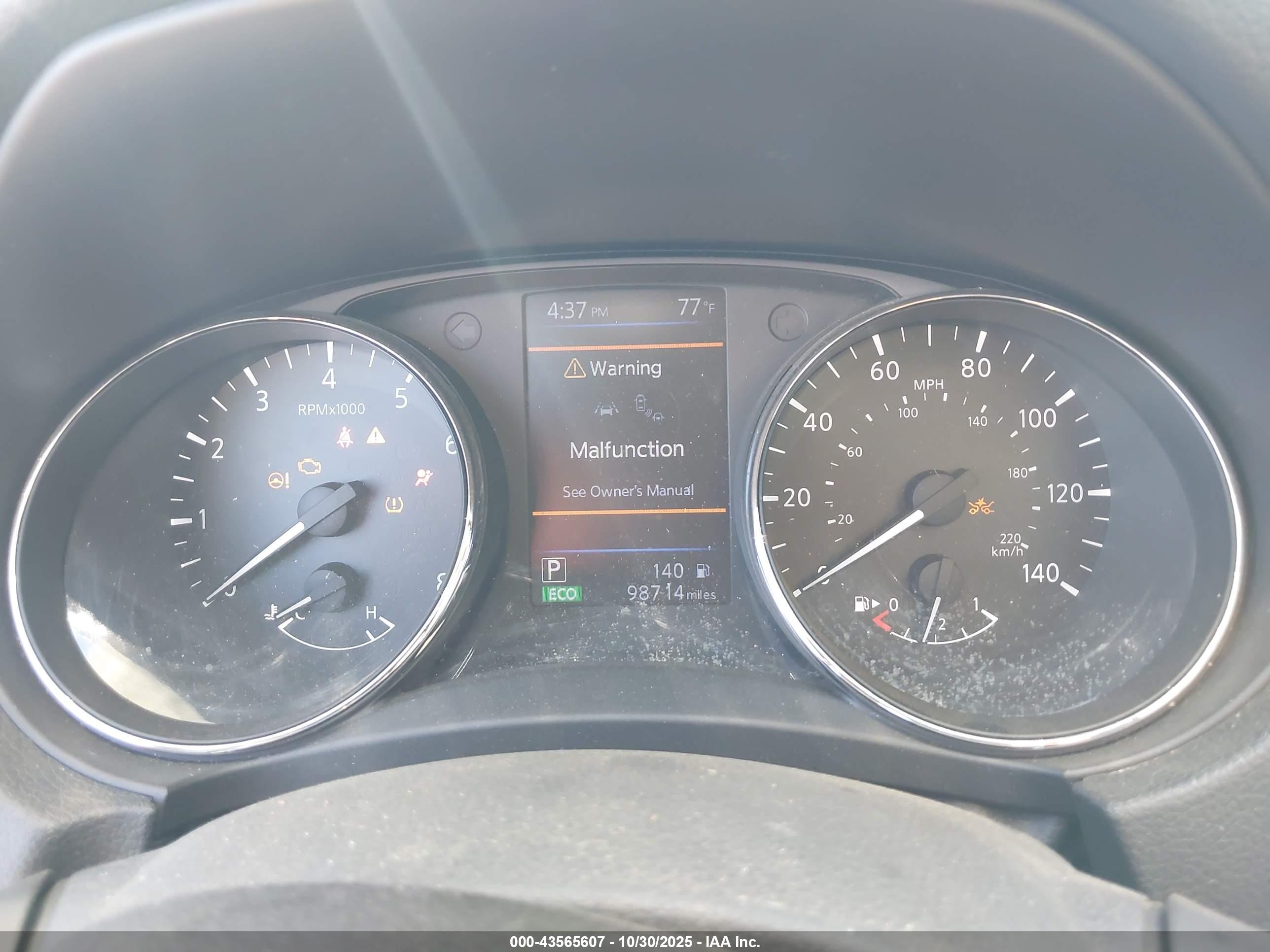 NISSAN ROGUE image 7