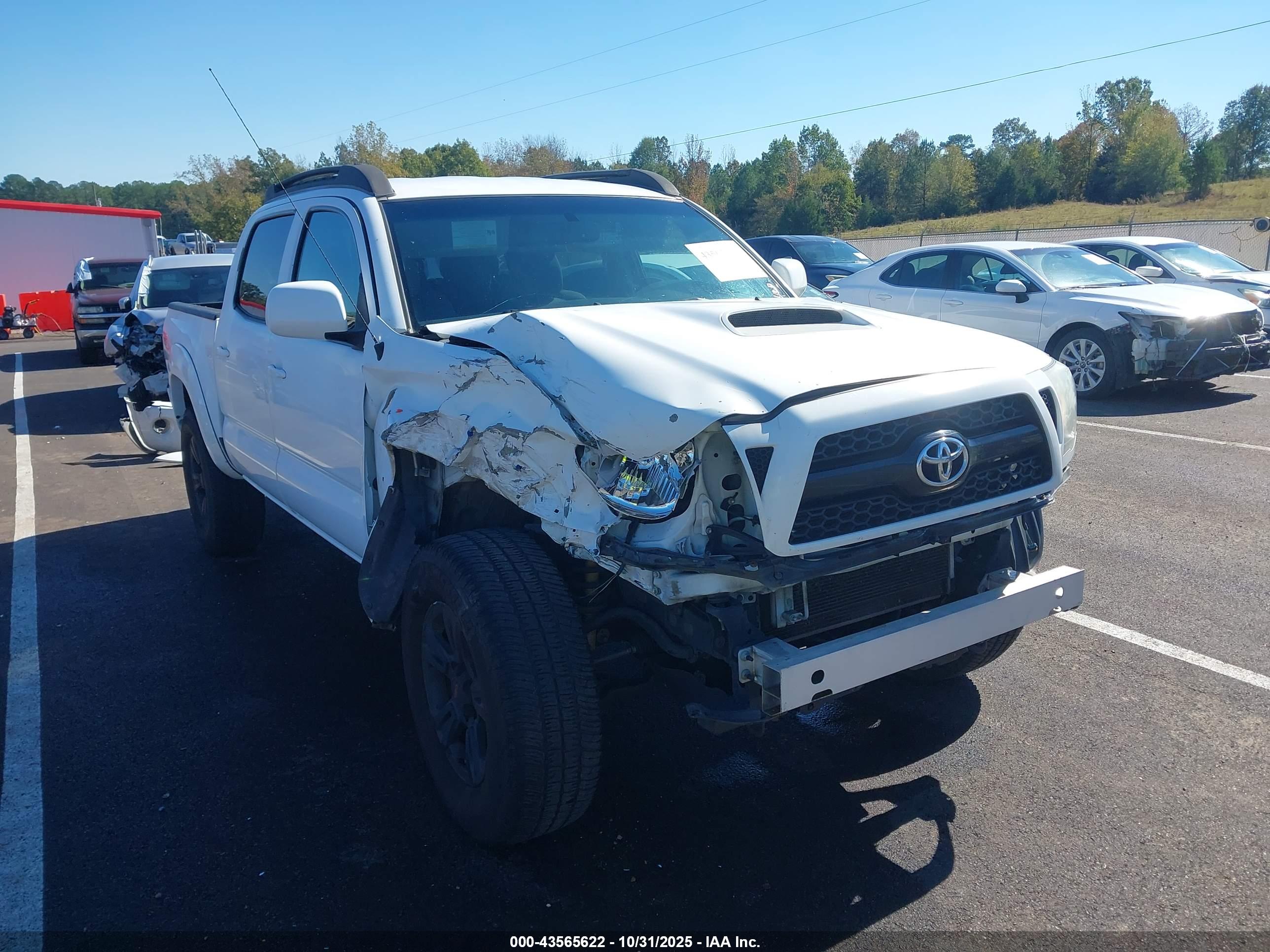 TOYOTA TACOMA image 6