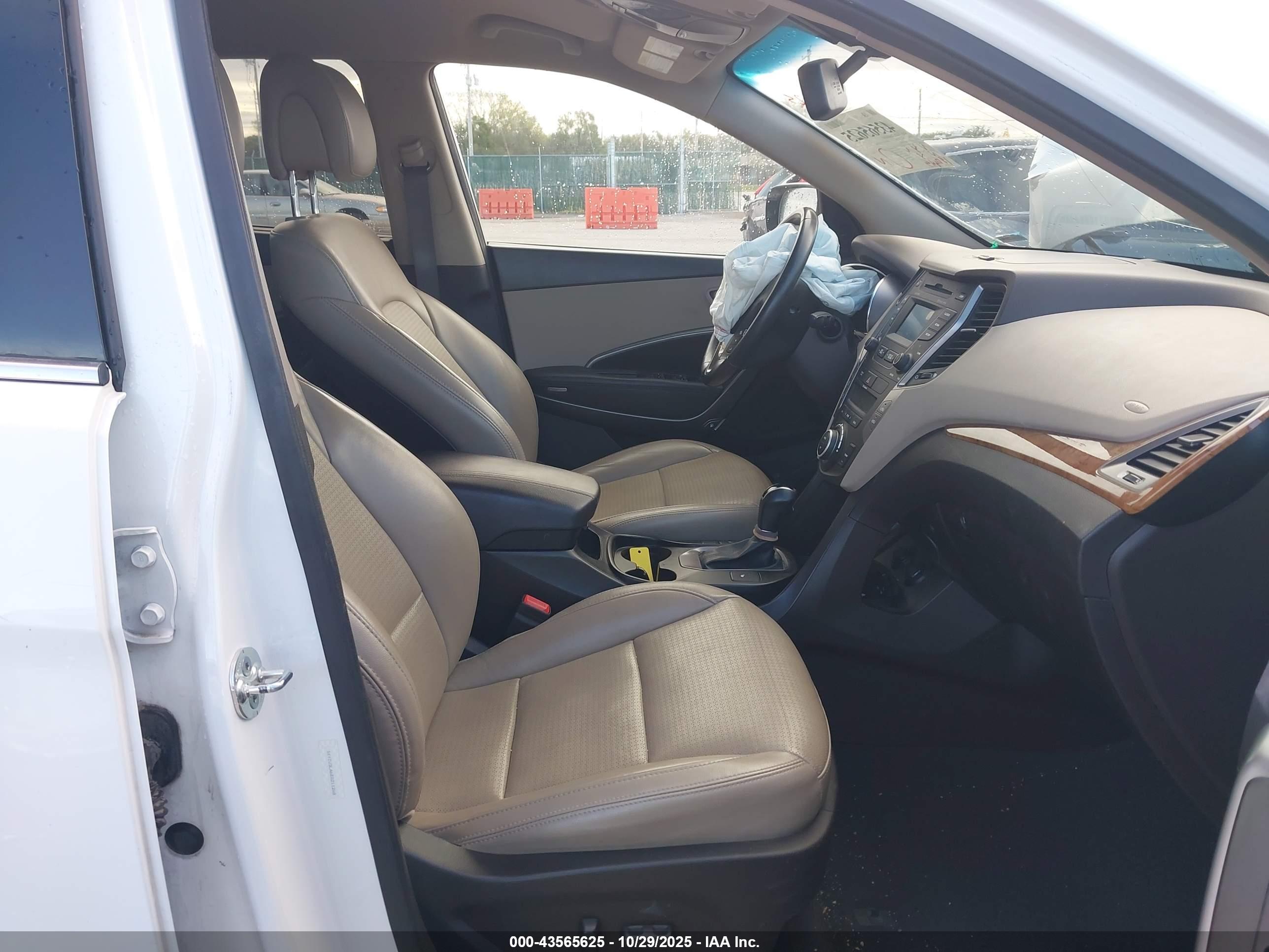 HYUNDAI SANTA image 5