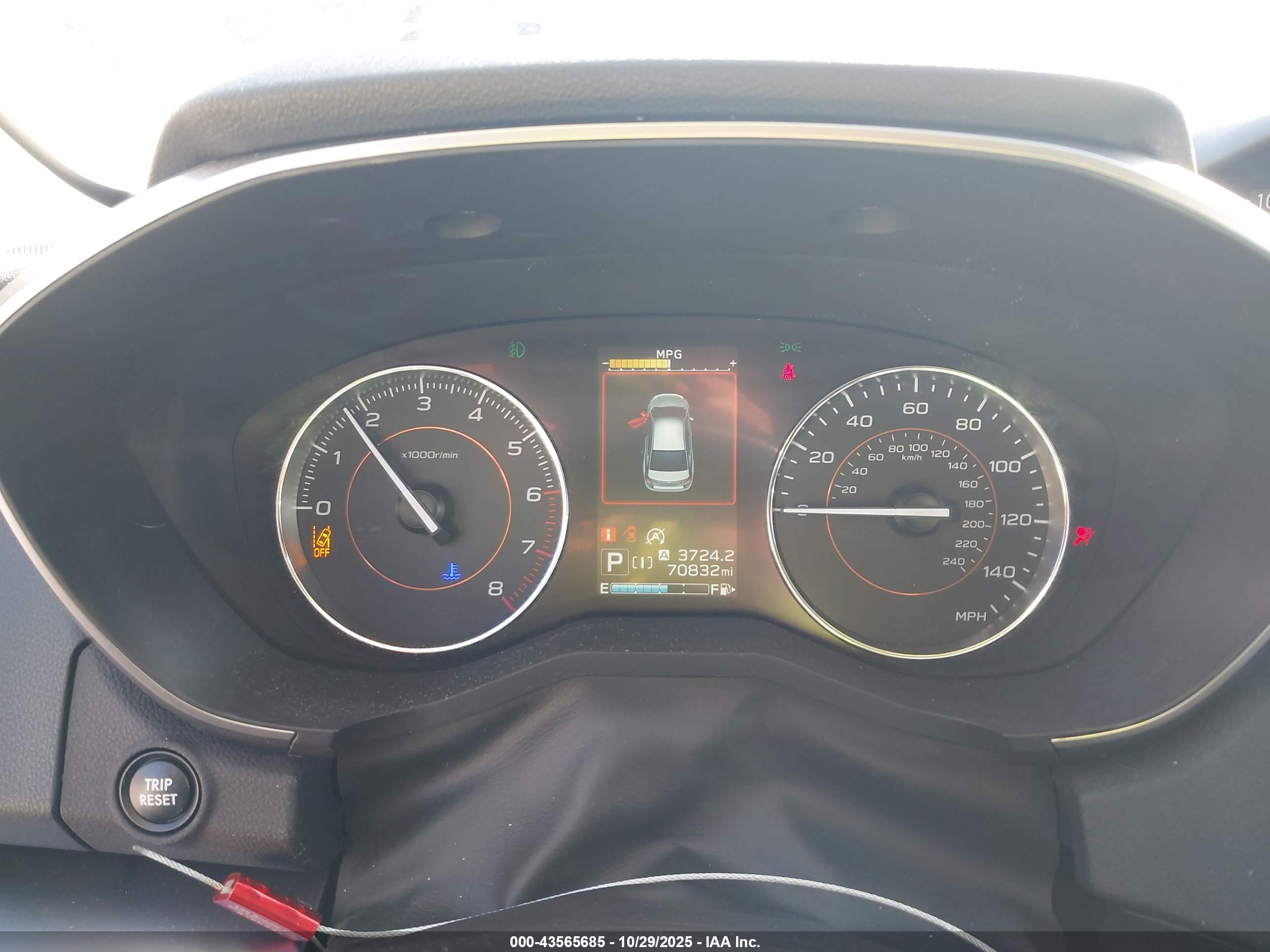 SUBARU CROSSTREK image 7