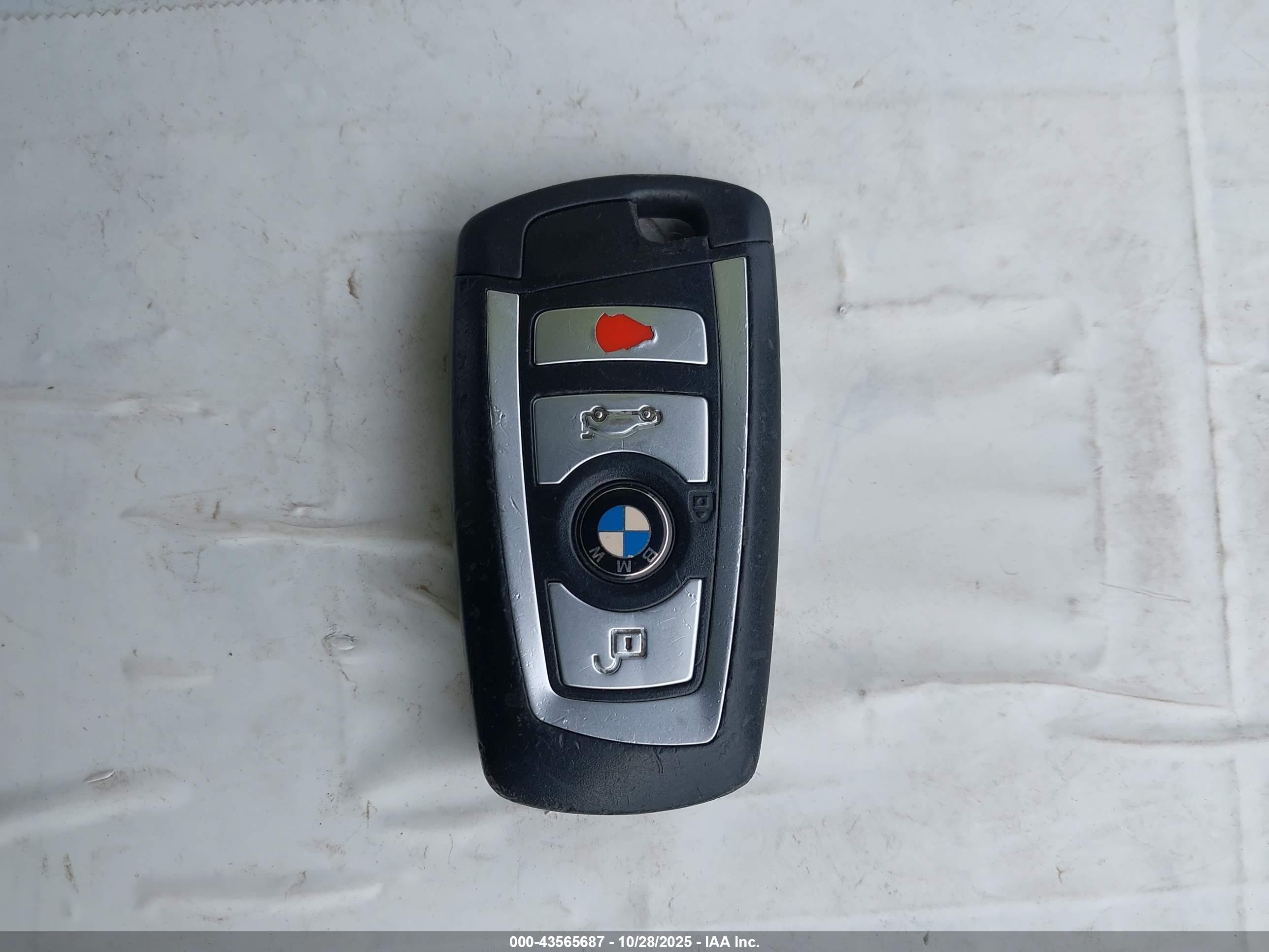 BMW 335I image 11