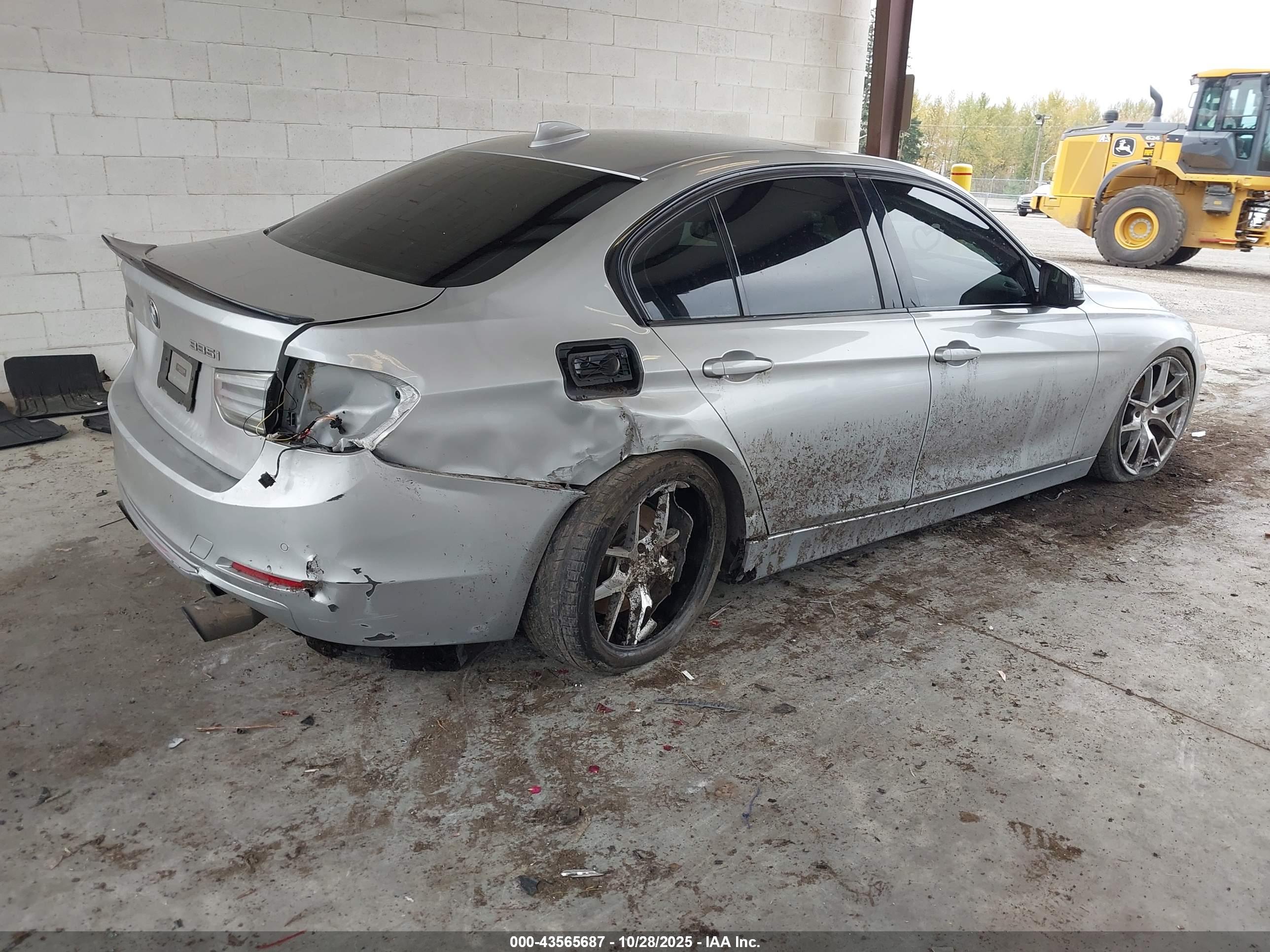 BMW 335I image 4