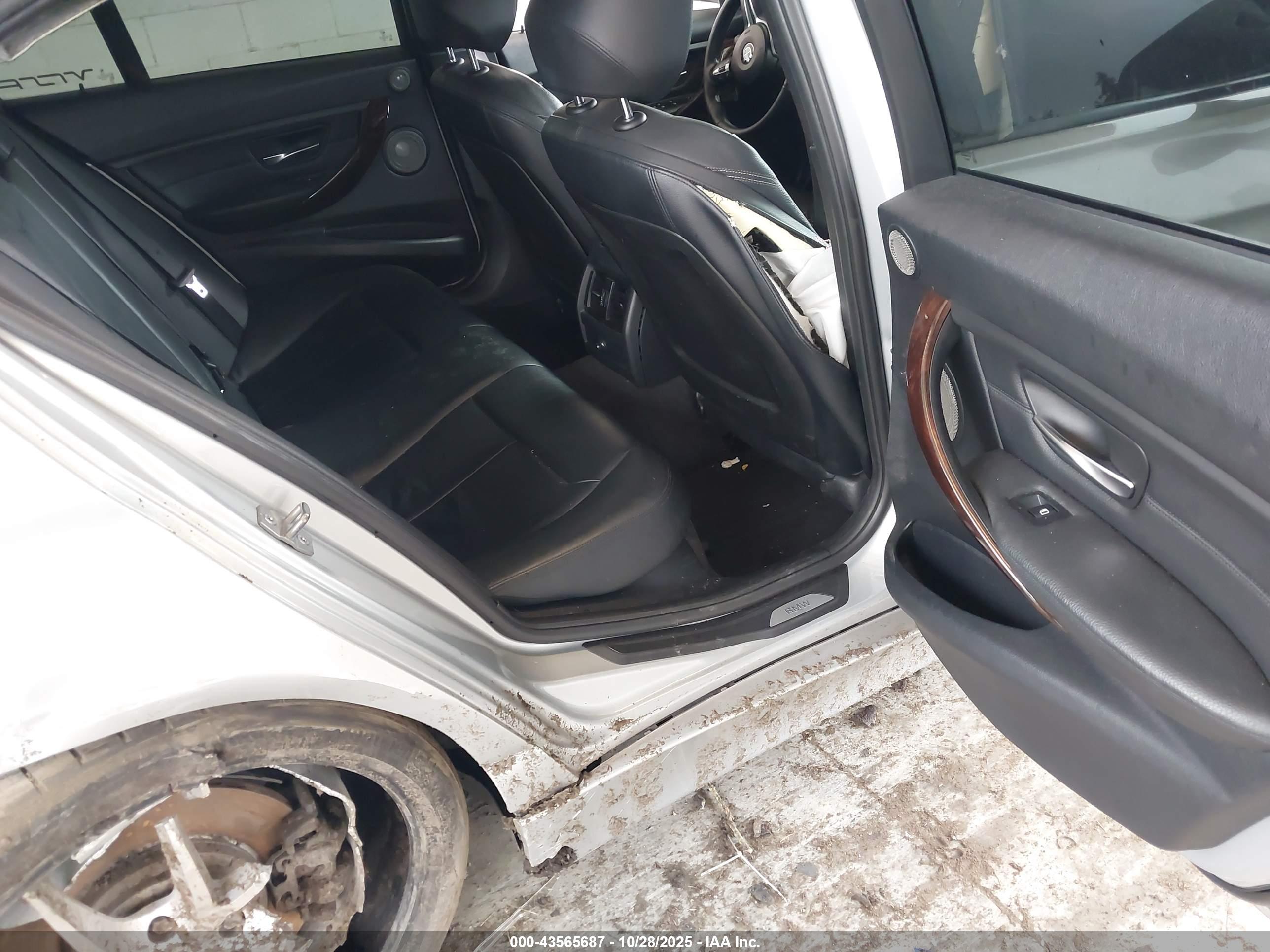 BMW 335I image 8
