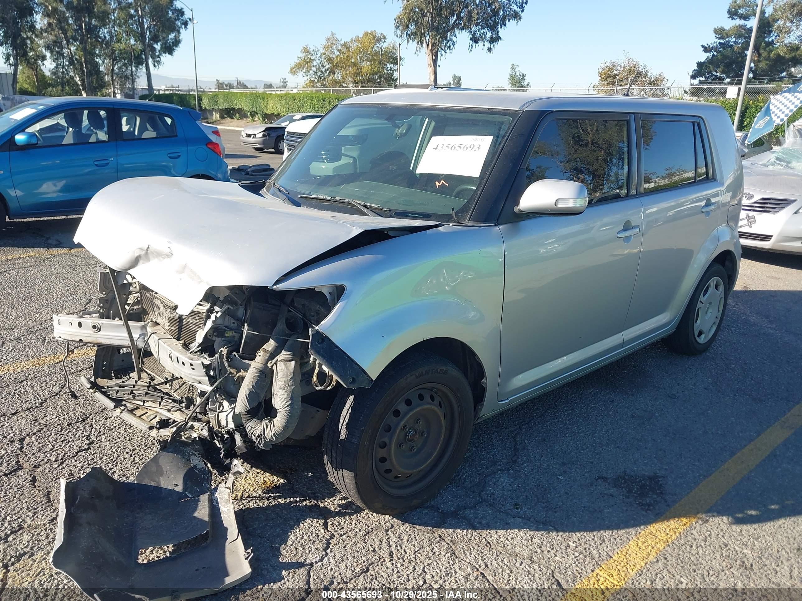 SCION XB image 2
