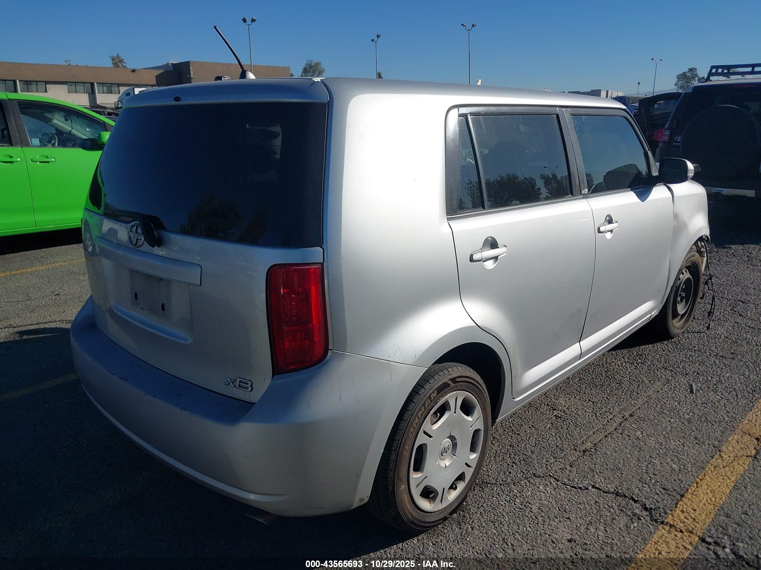 SCION XB image 4