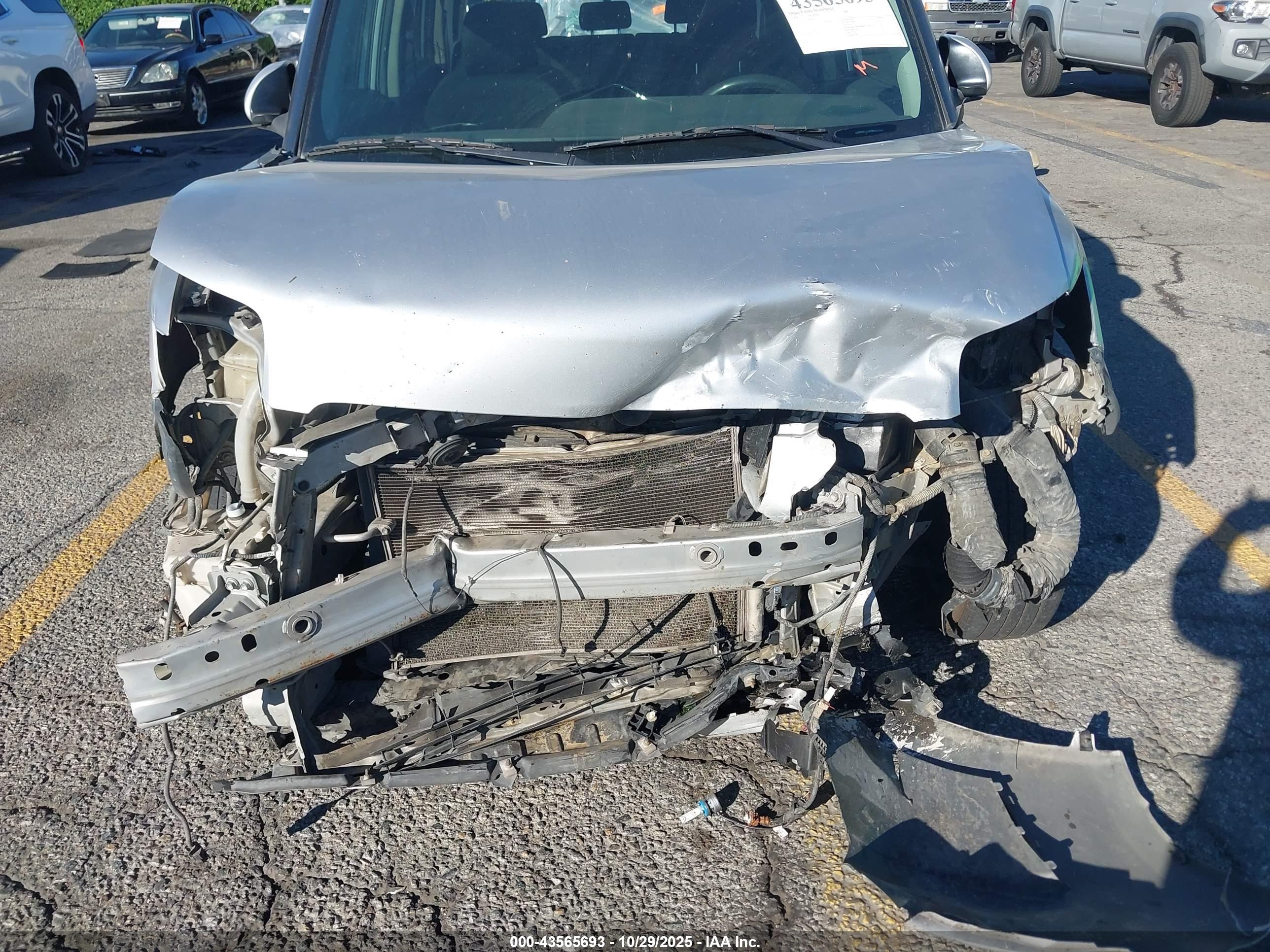 SCION XB image 6