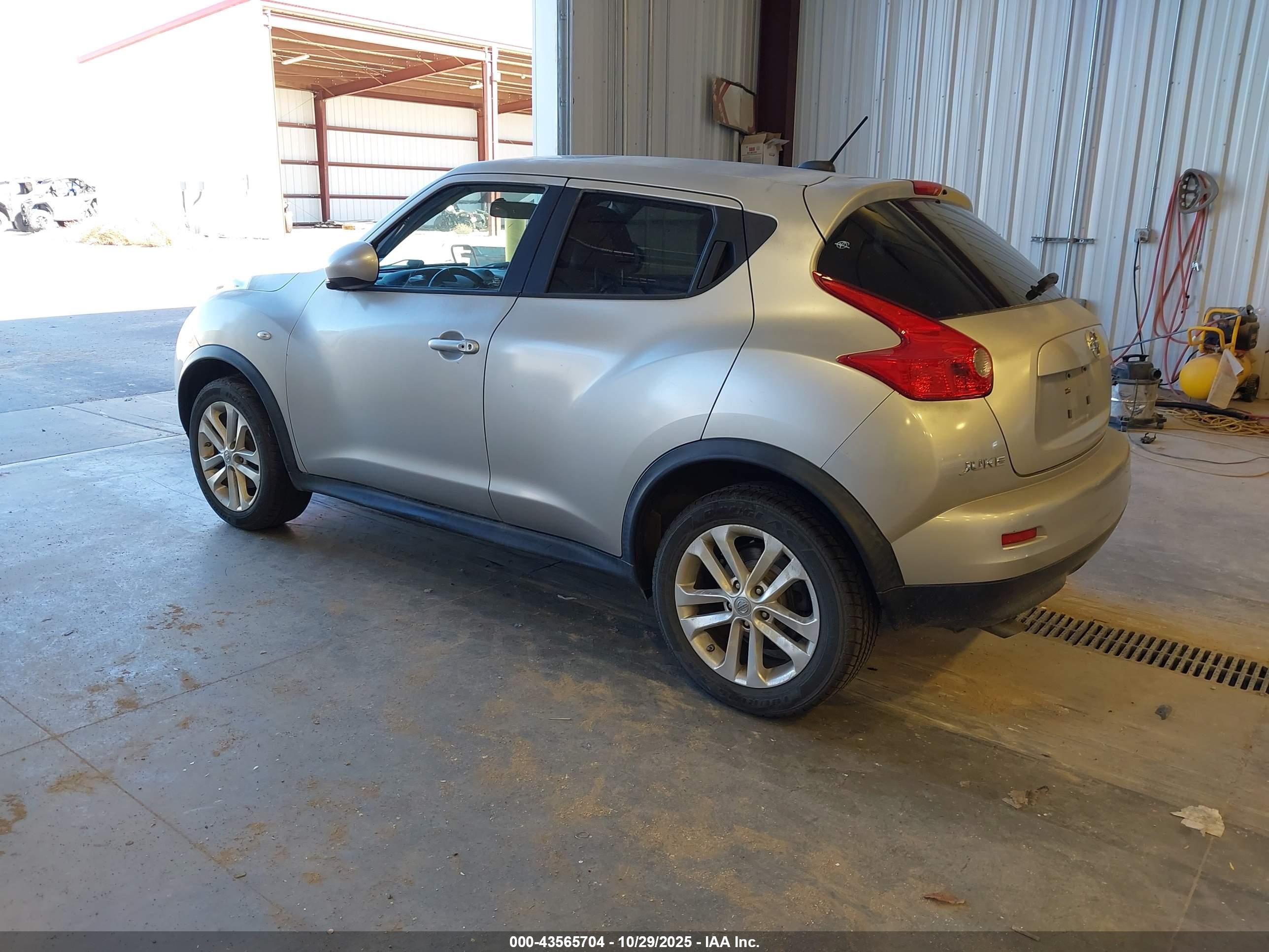 NISSAN JUKE image 3