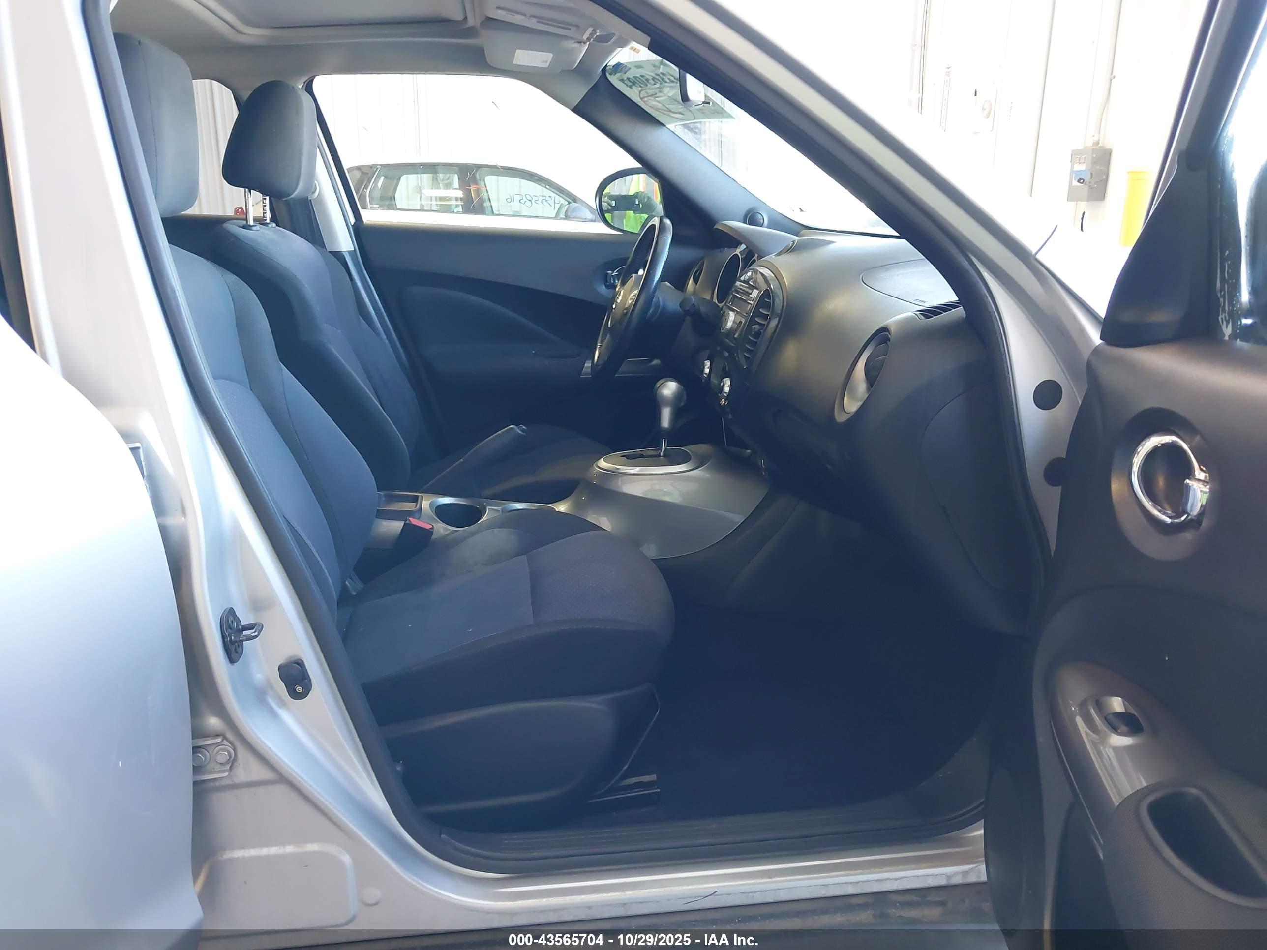 NISSAN JUKE image 5