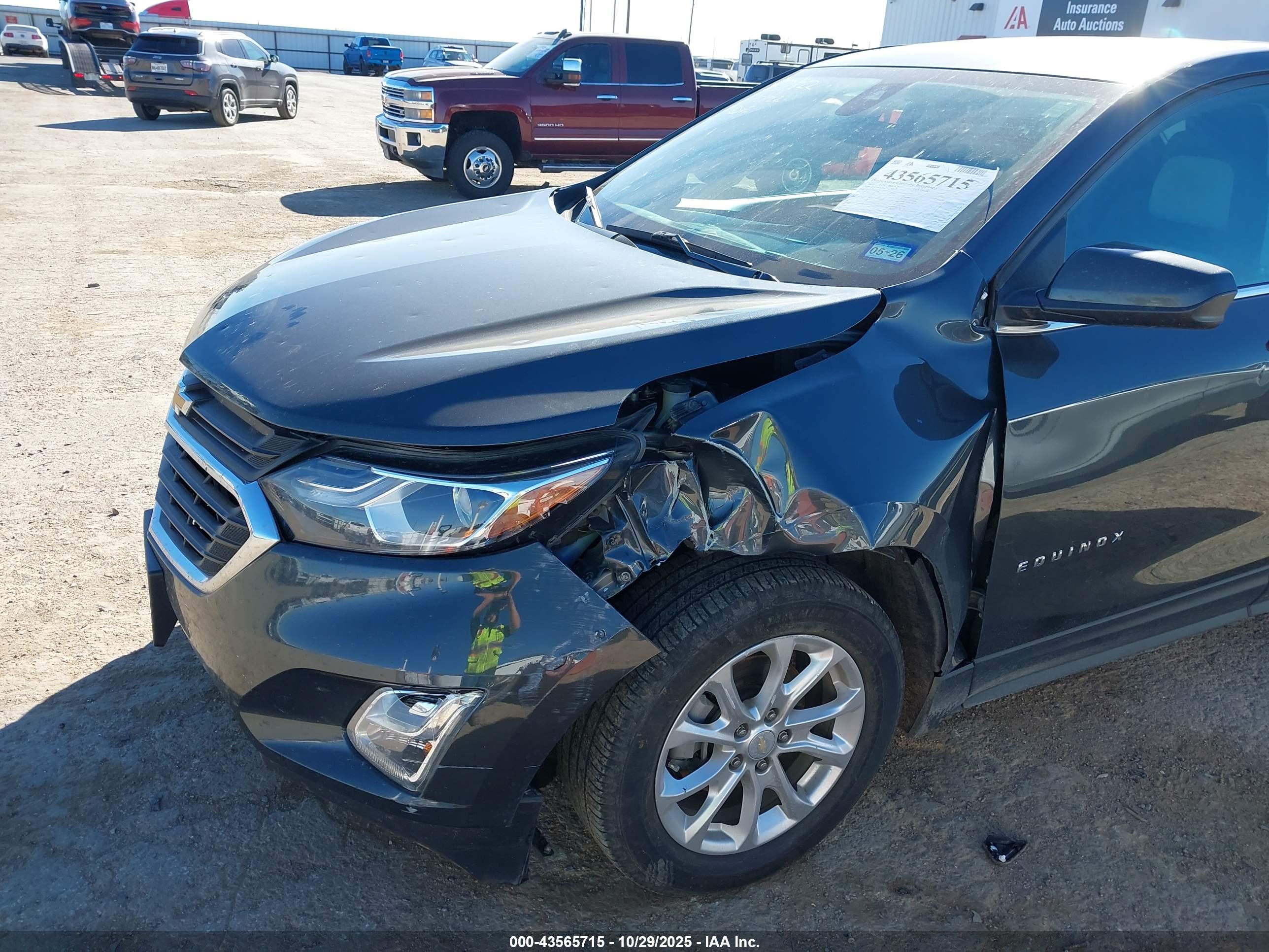 CHEVROLET EQUINOX image 6